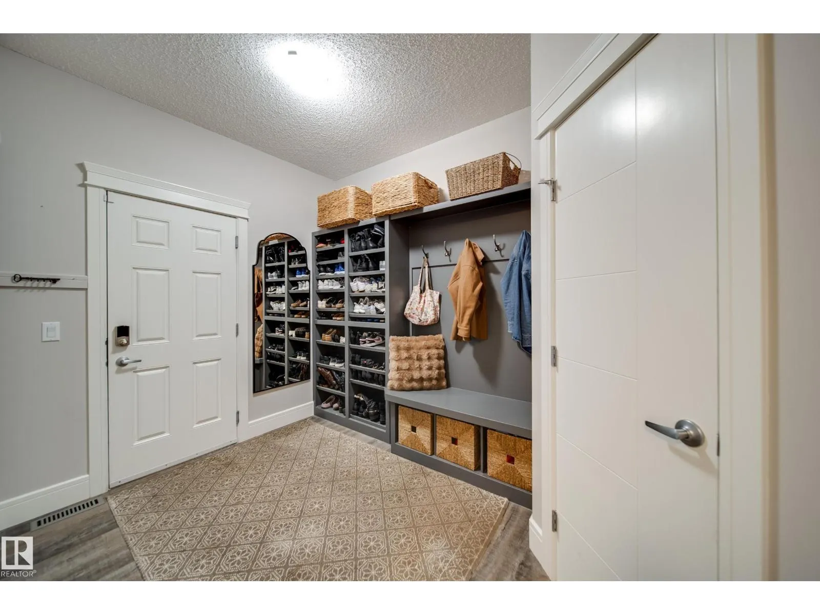 4373 CRABAPPLE CR SW