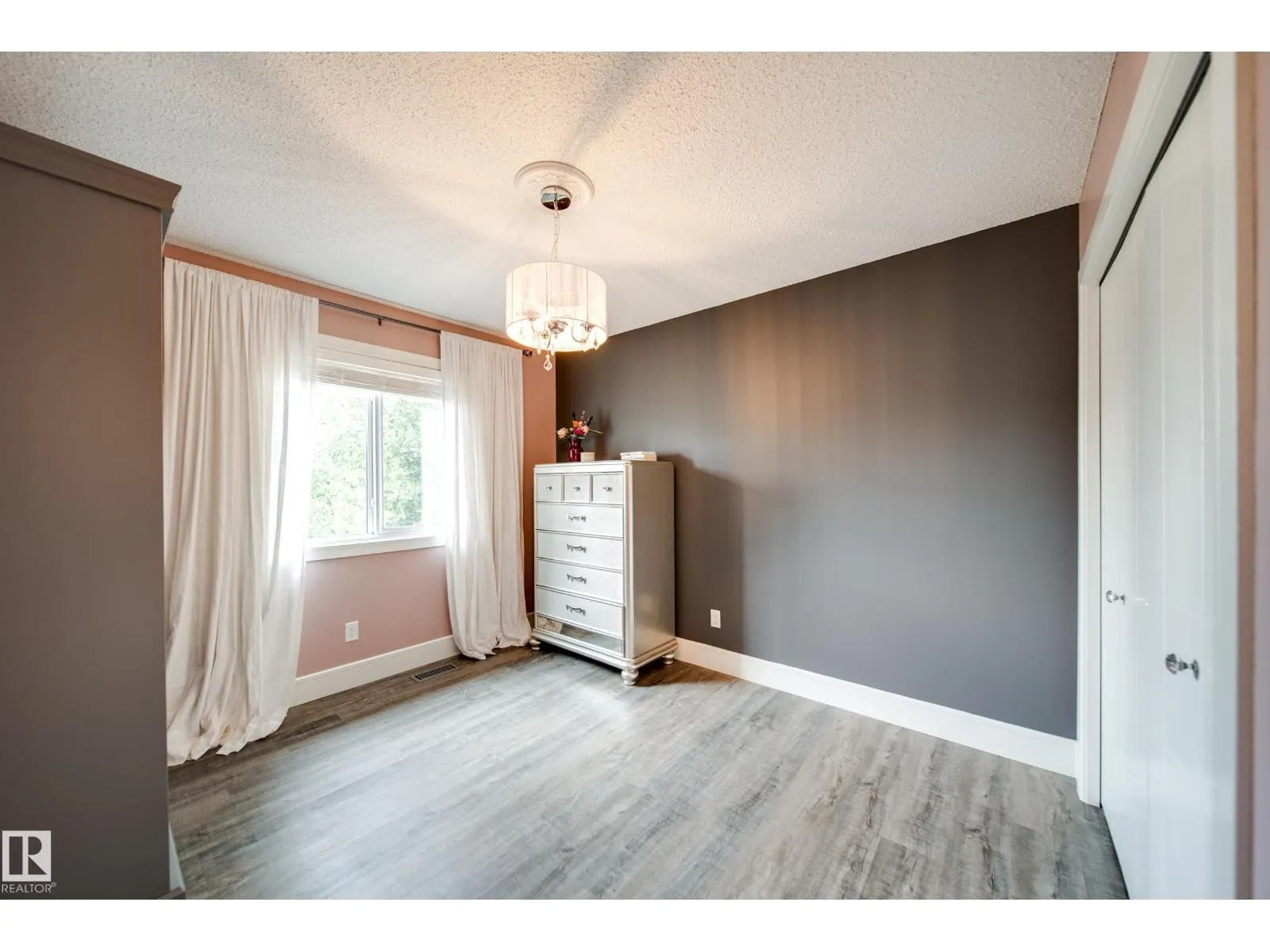 4373 CRABAPPLE CR SW