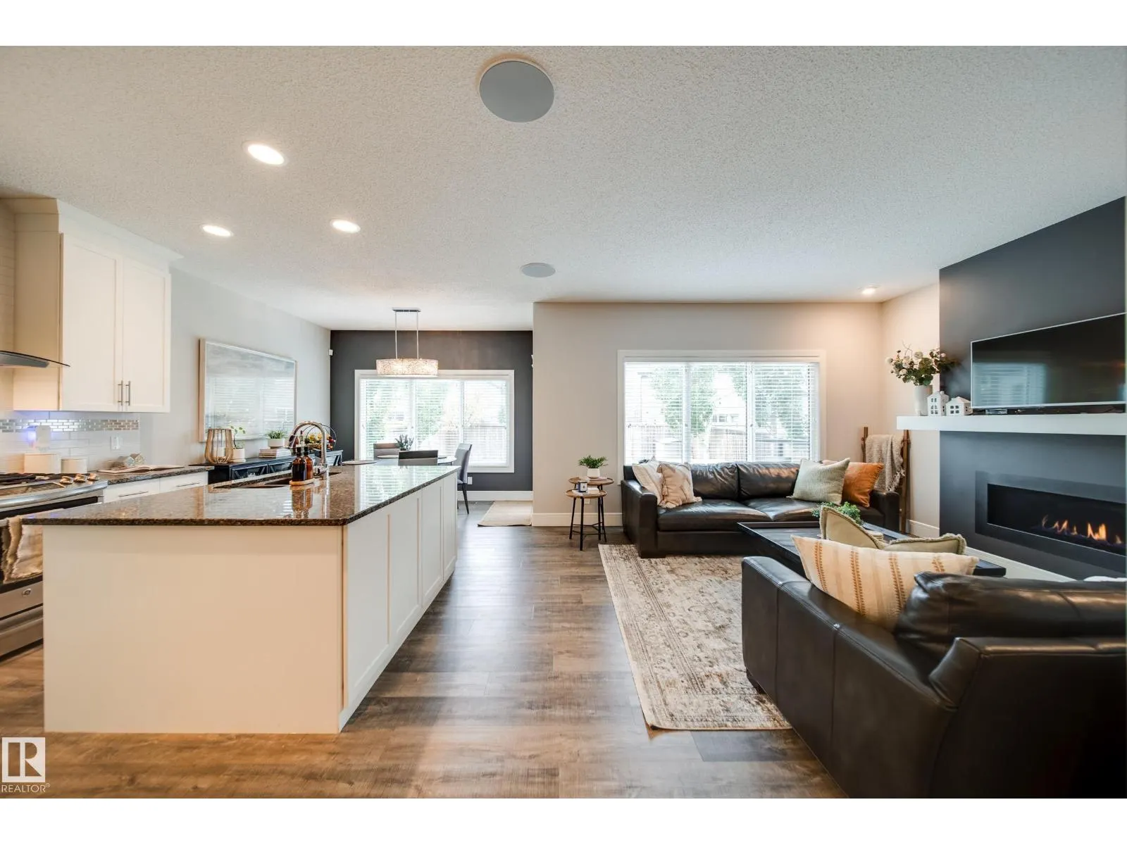 4373 CRABAPPLE CR SW