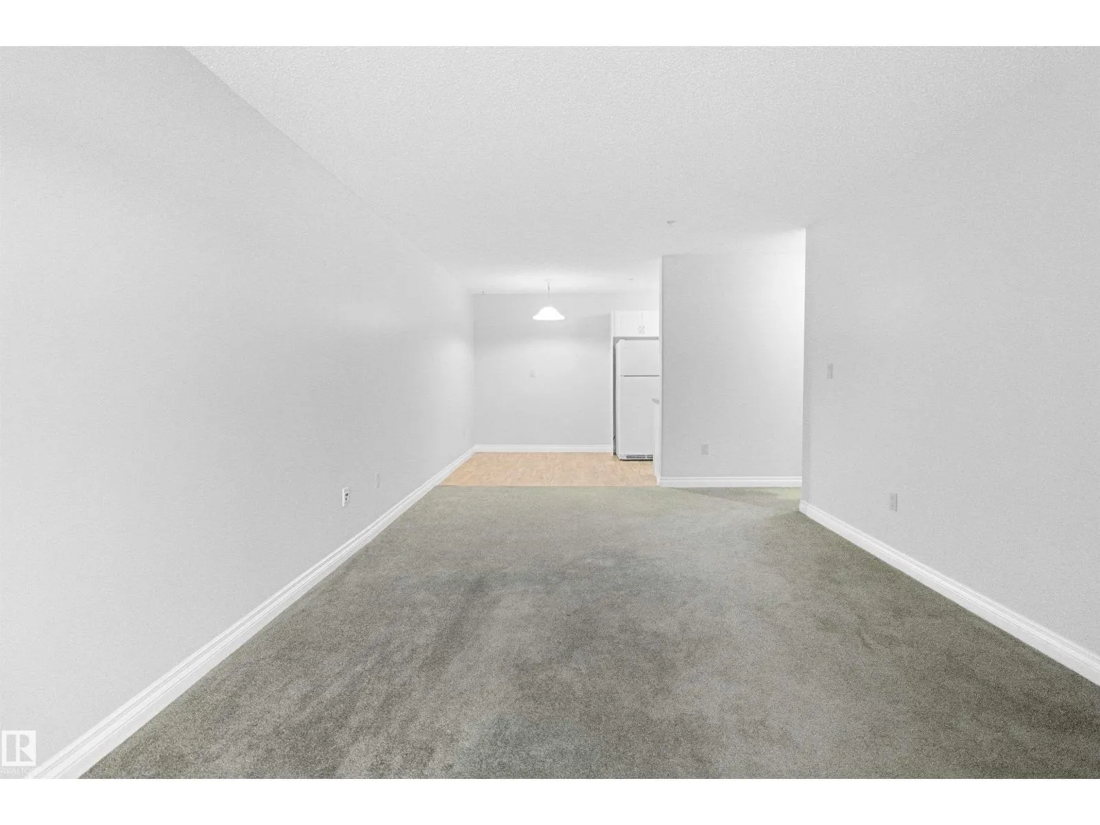 #304 11446 40 AV NW