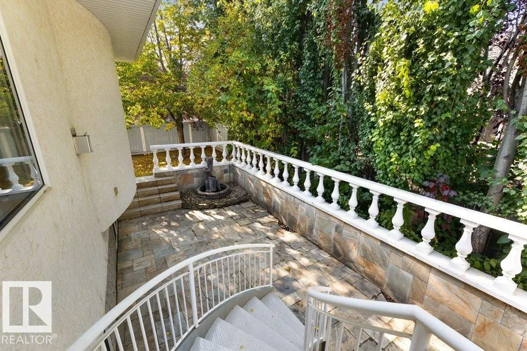 62 KINGSFORD CR