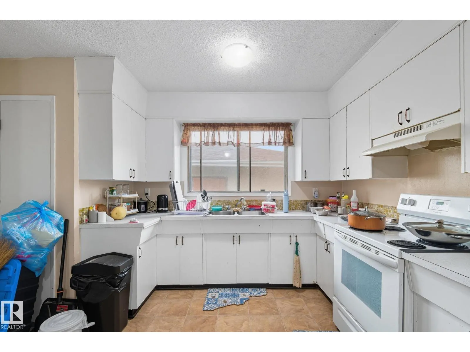 11740 152 AV NW NW