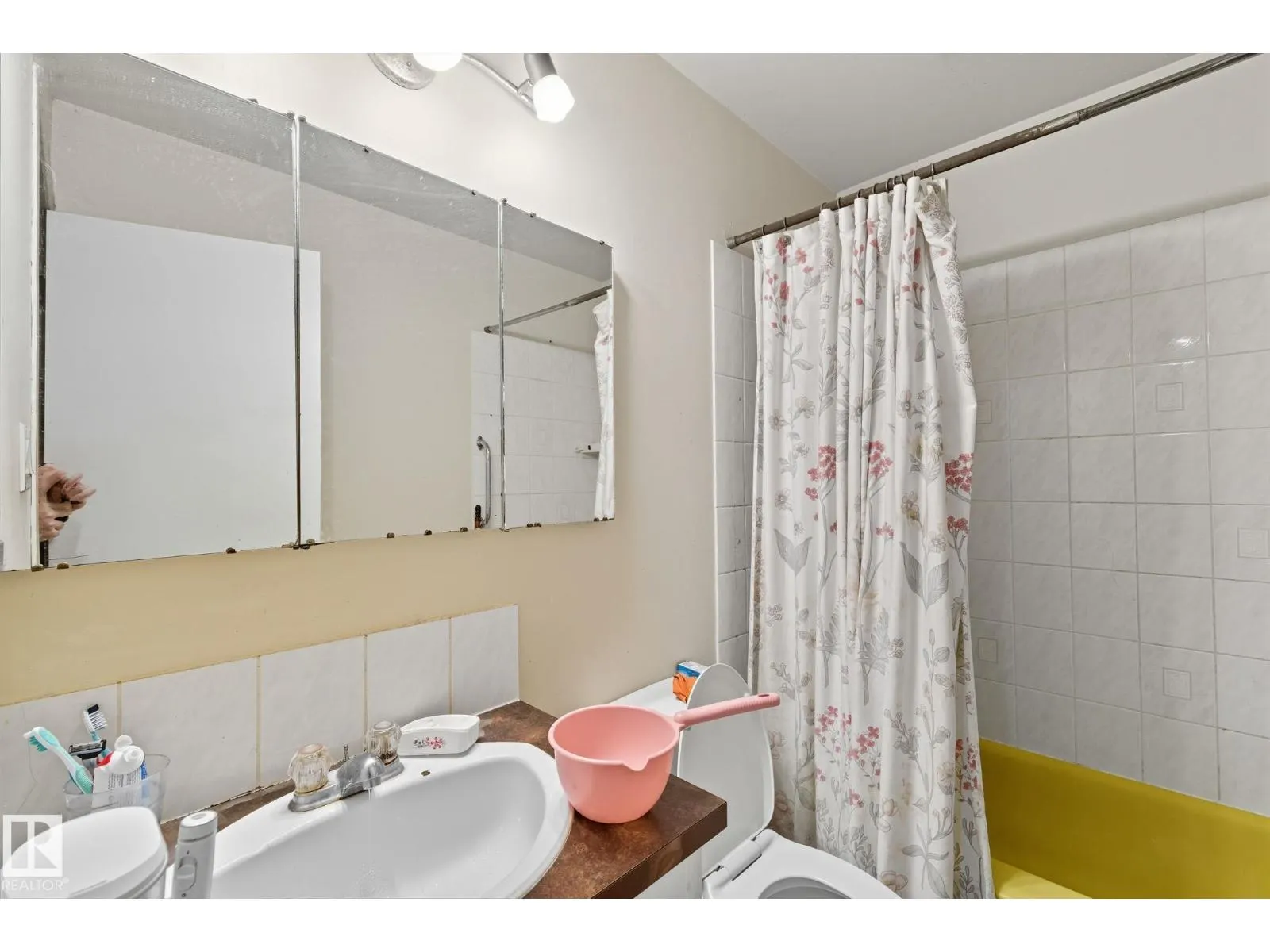 11740 152 AV NW NW
