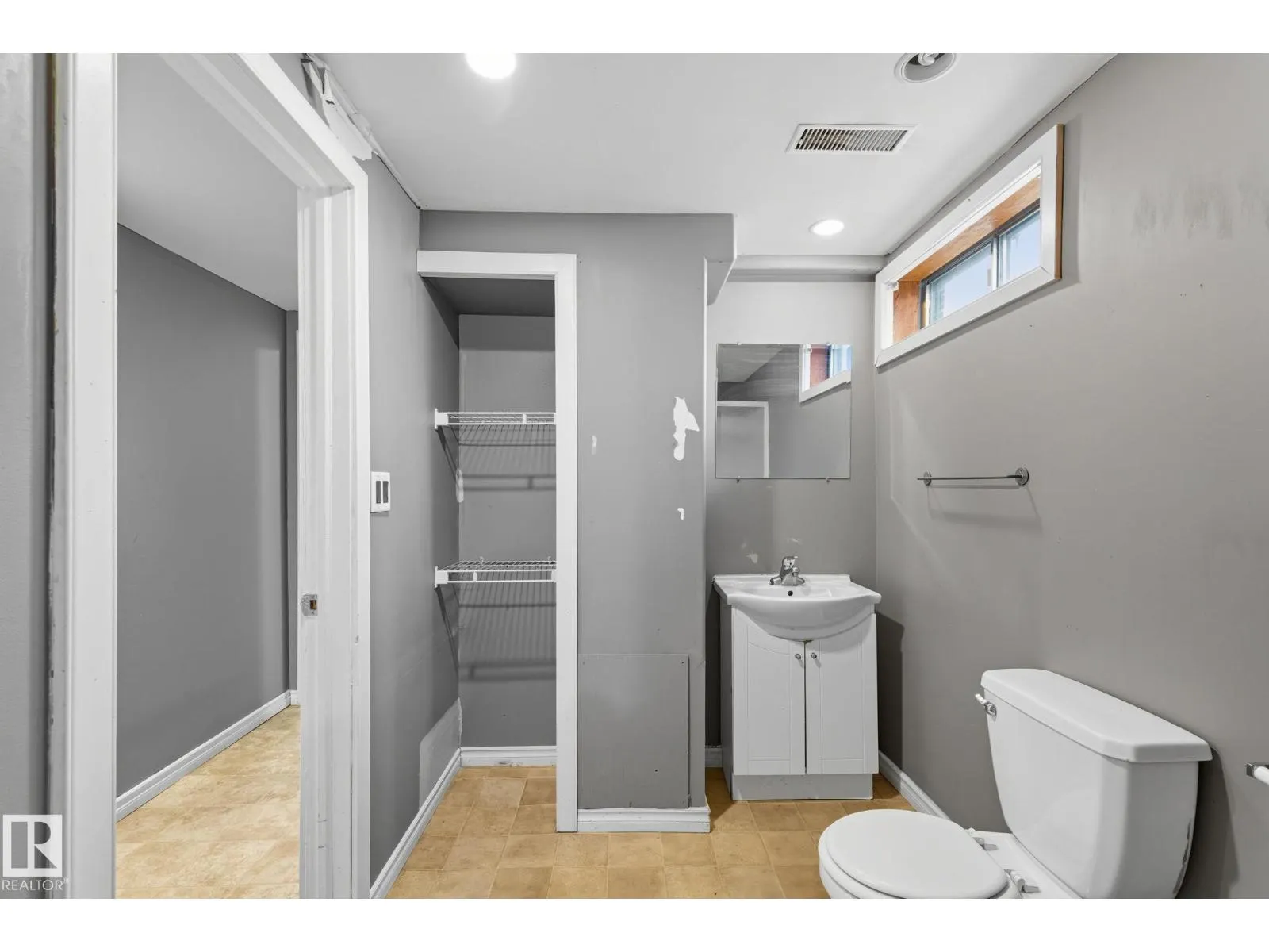 11740 152 AV NW NW