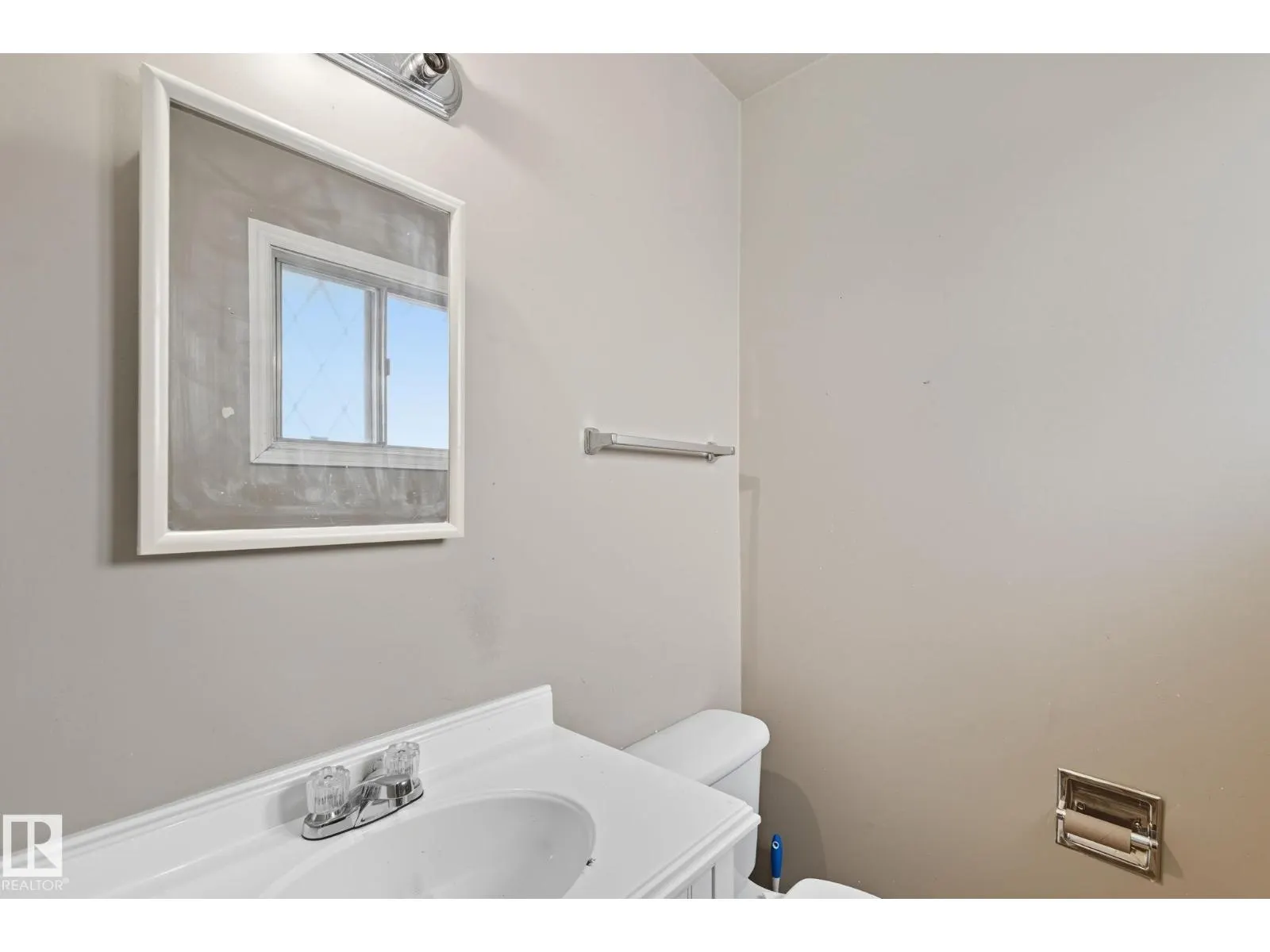 11736 152 AV NW NW