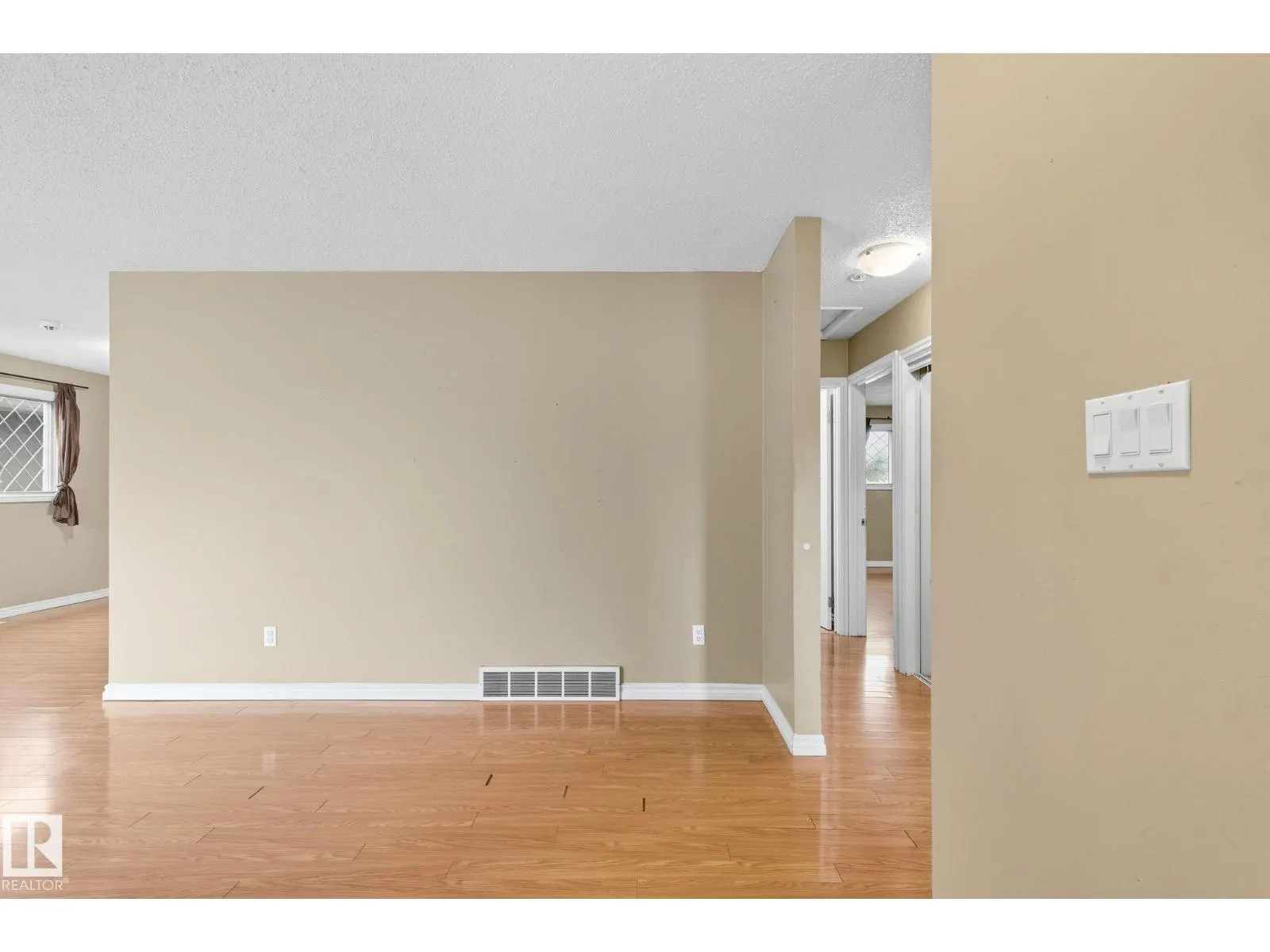 11736 152 AV NW NW