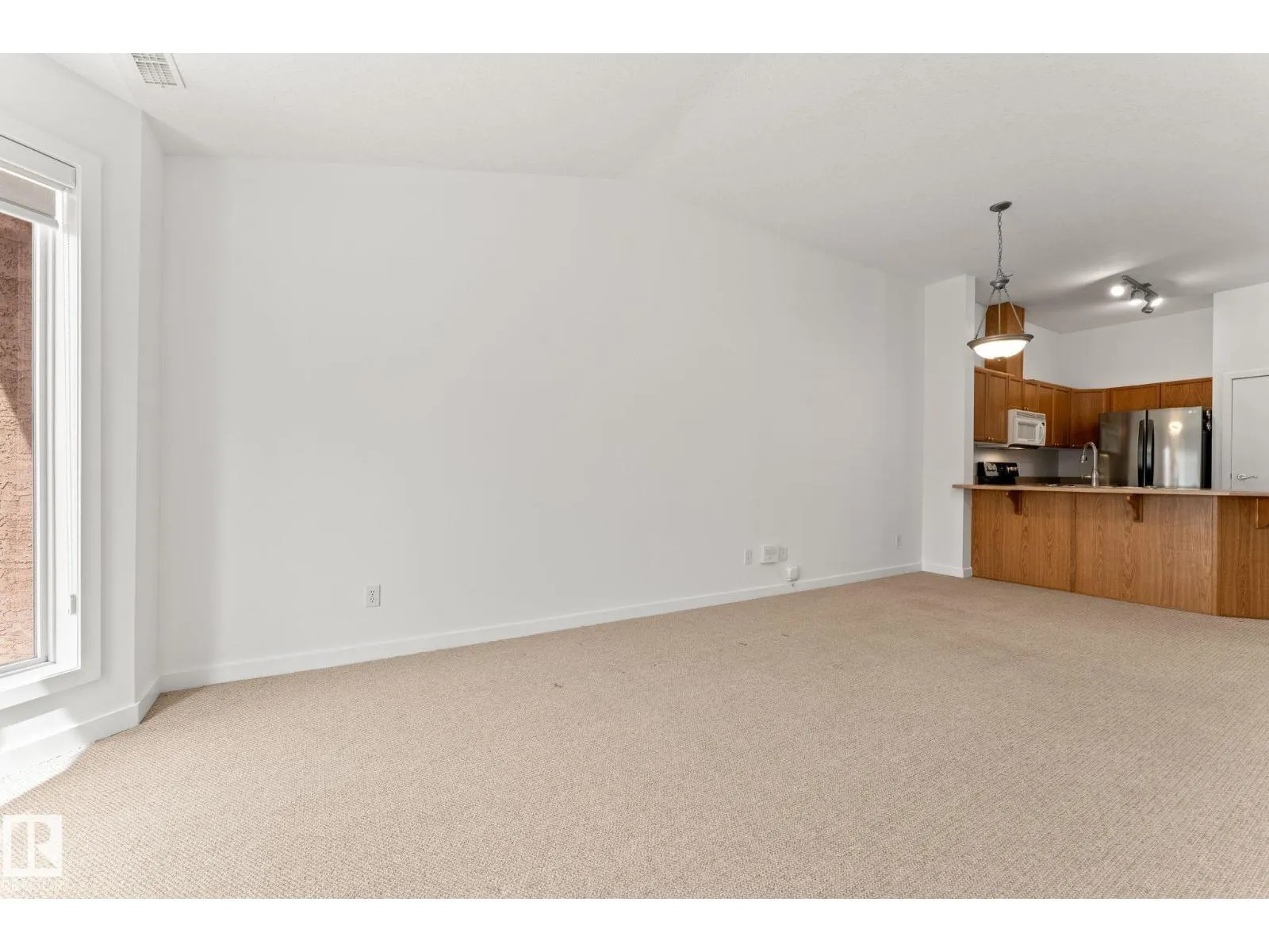 #426 4312 139 AV NW