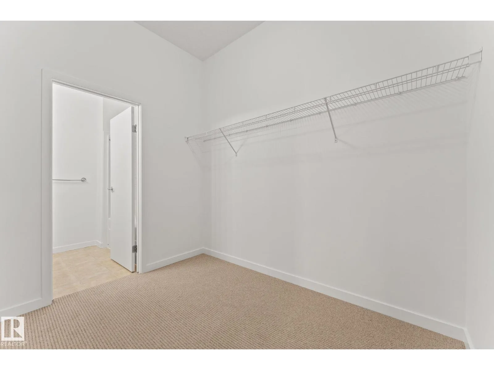 #426 4312 139 AV NW