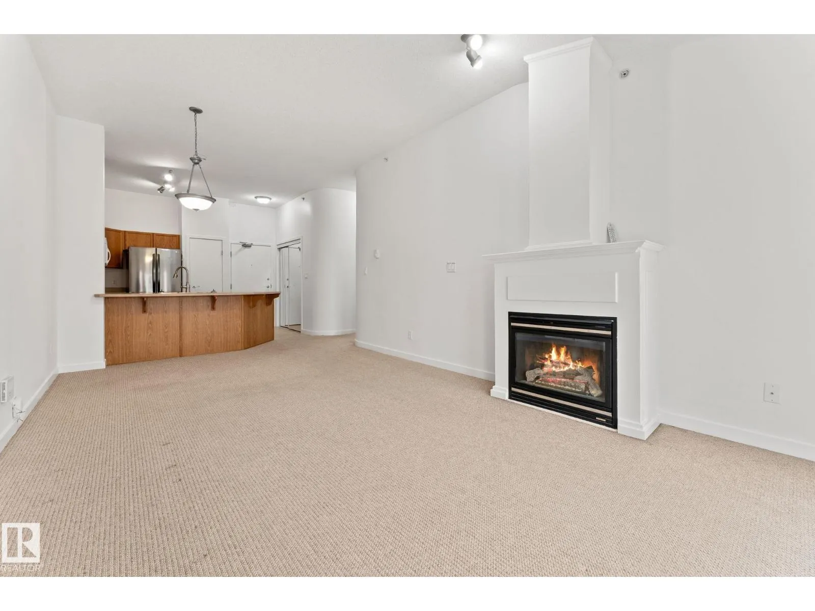 #426 4312 139 AV NW