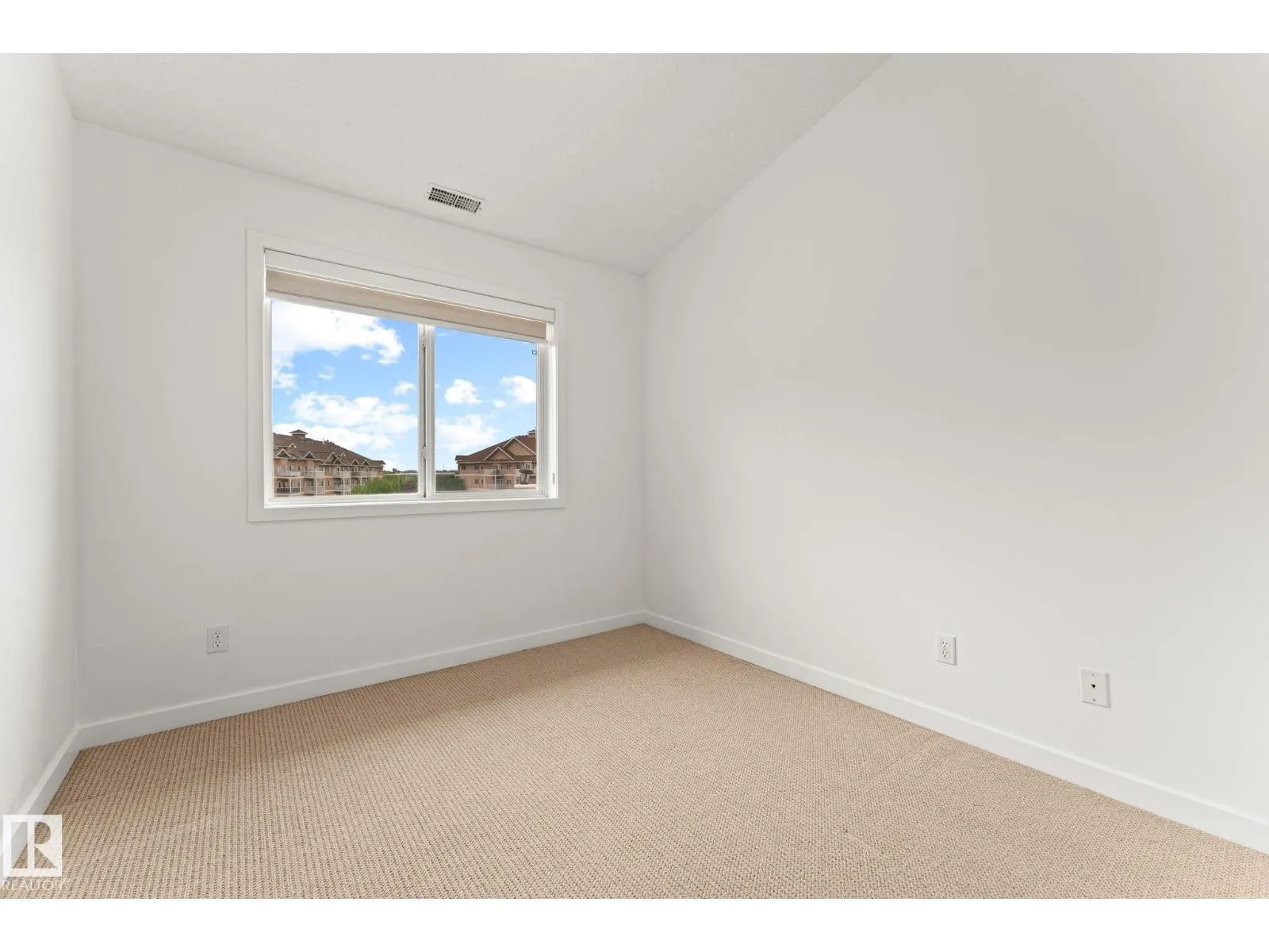 #426 4312 139 AV NW