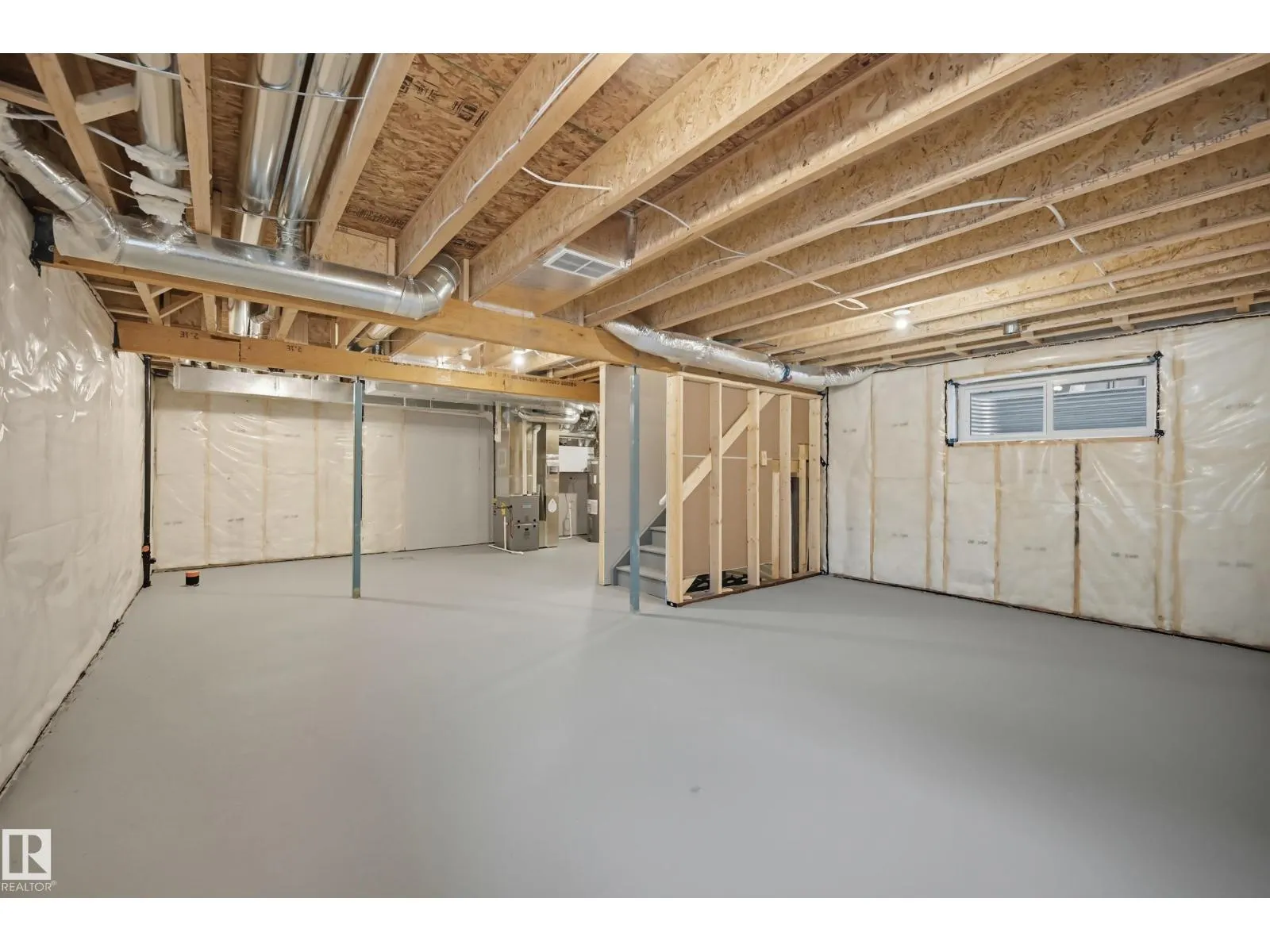 37 GABLE CM