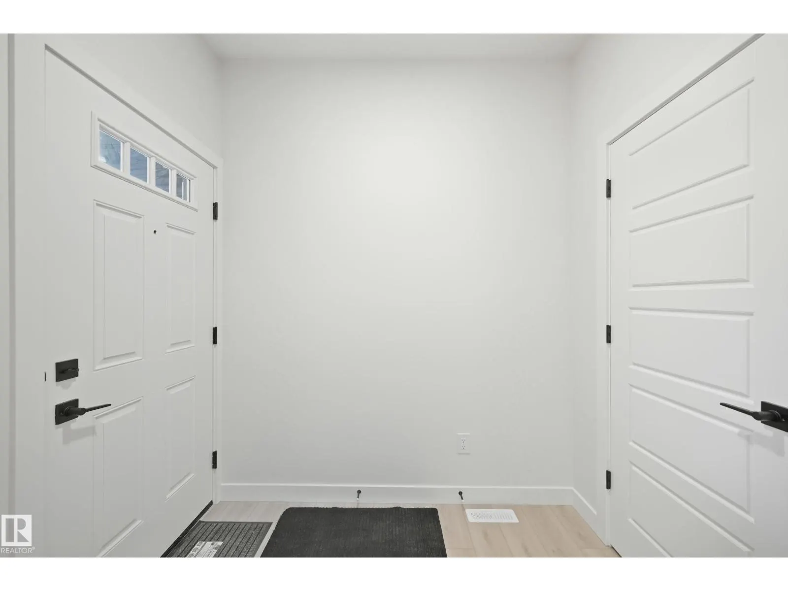 37 GABLE CM
