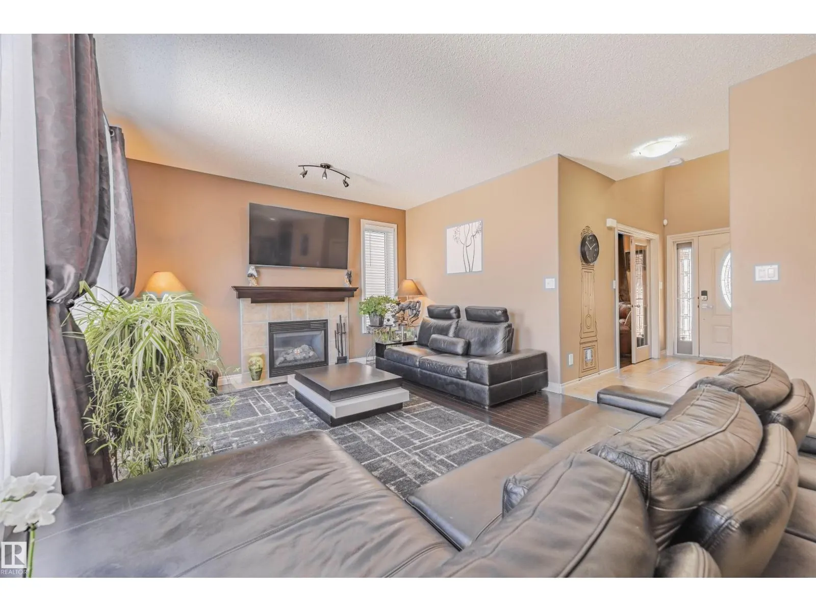 57 Homestead Crescent NW