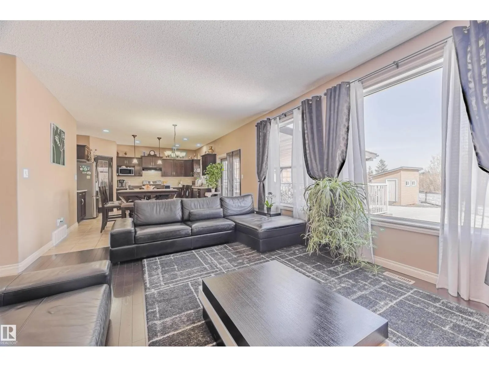 57 Homestead Crescent NW