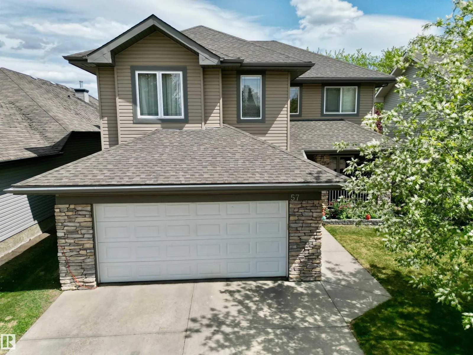 57 Homestead Crescent NW