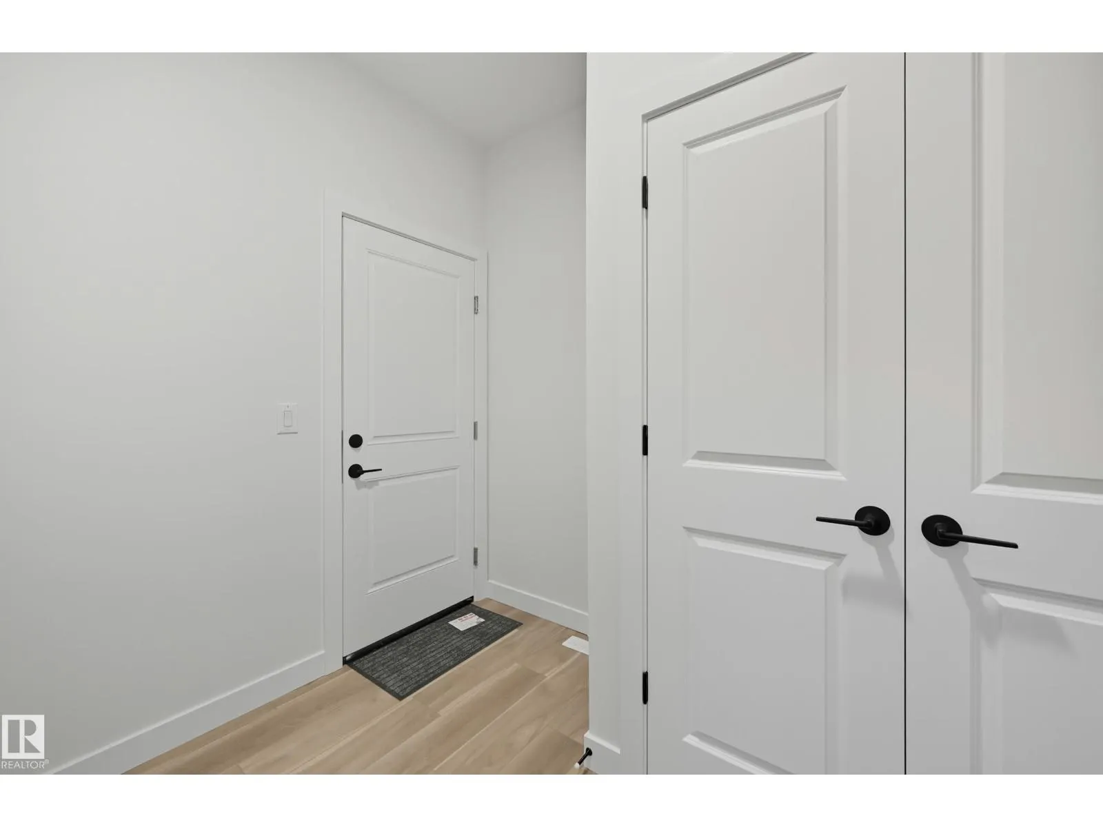 43 GABLE CM
