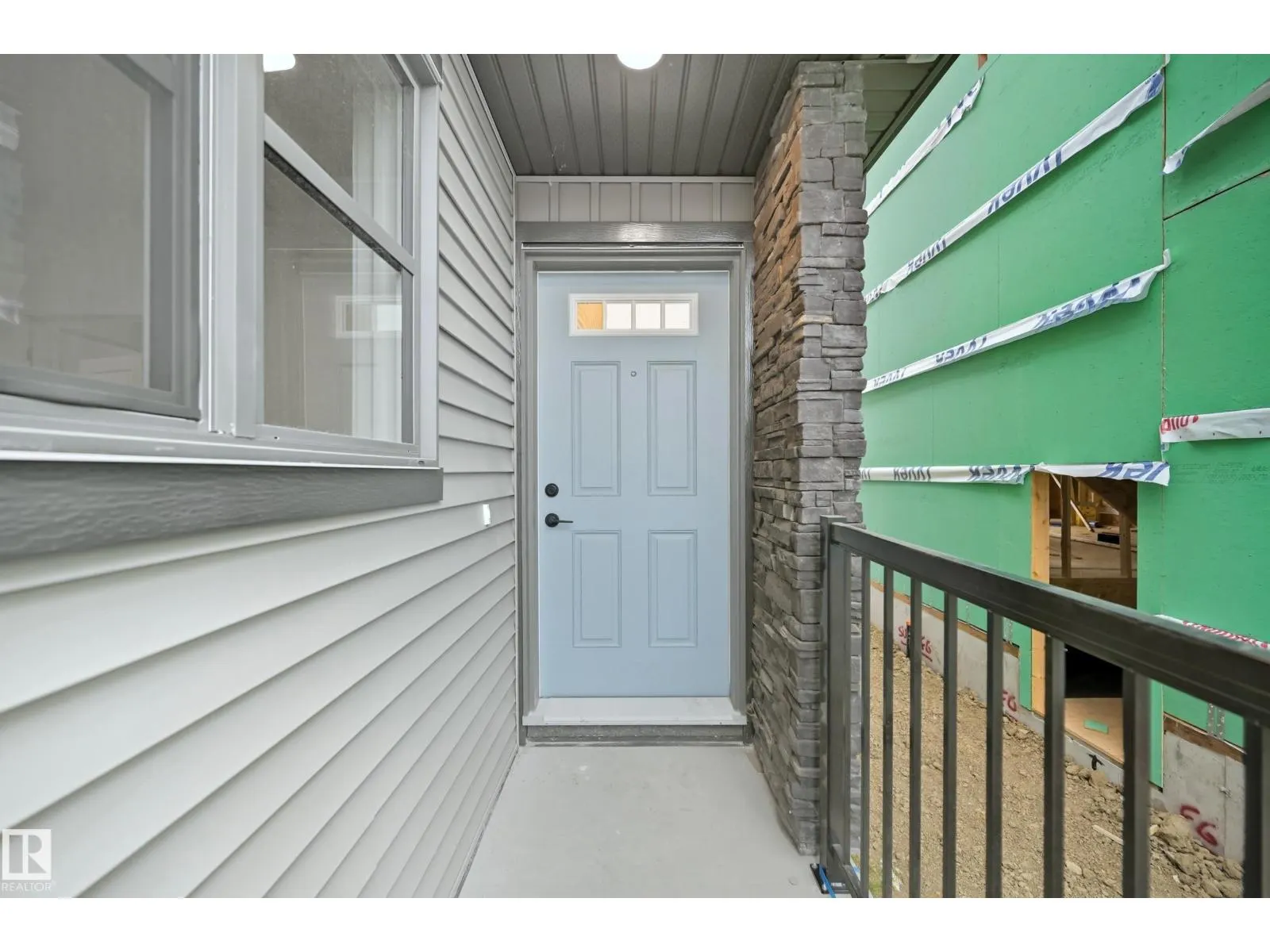 43 GABLE CM