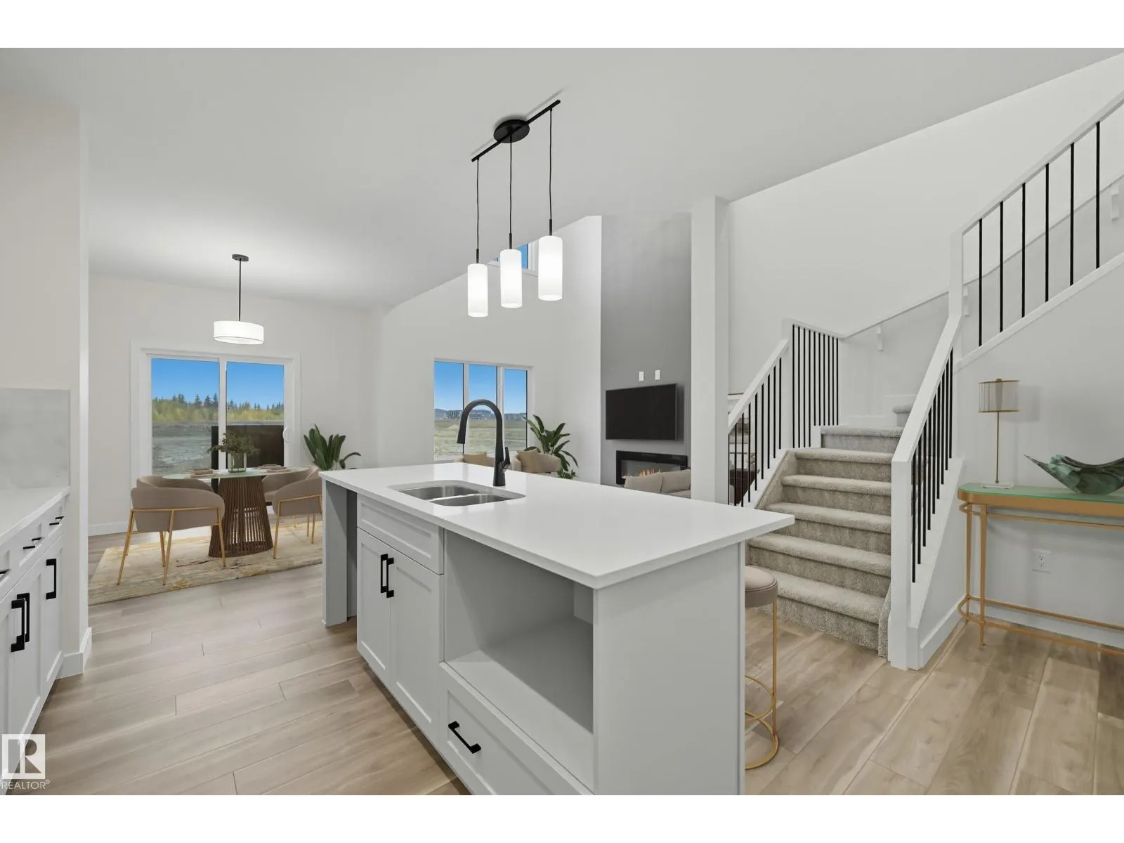 43 GABLE CM
