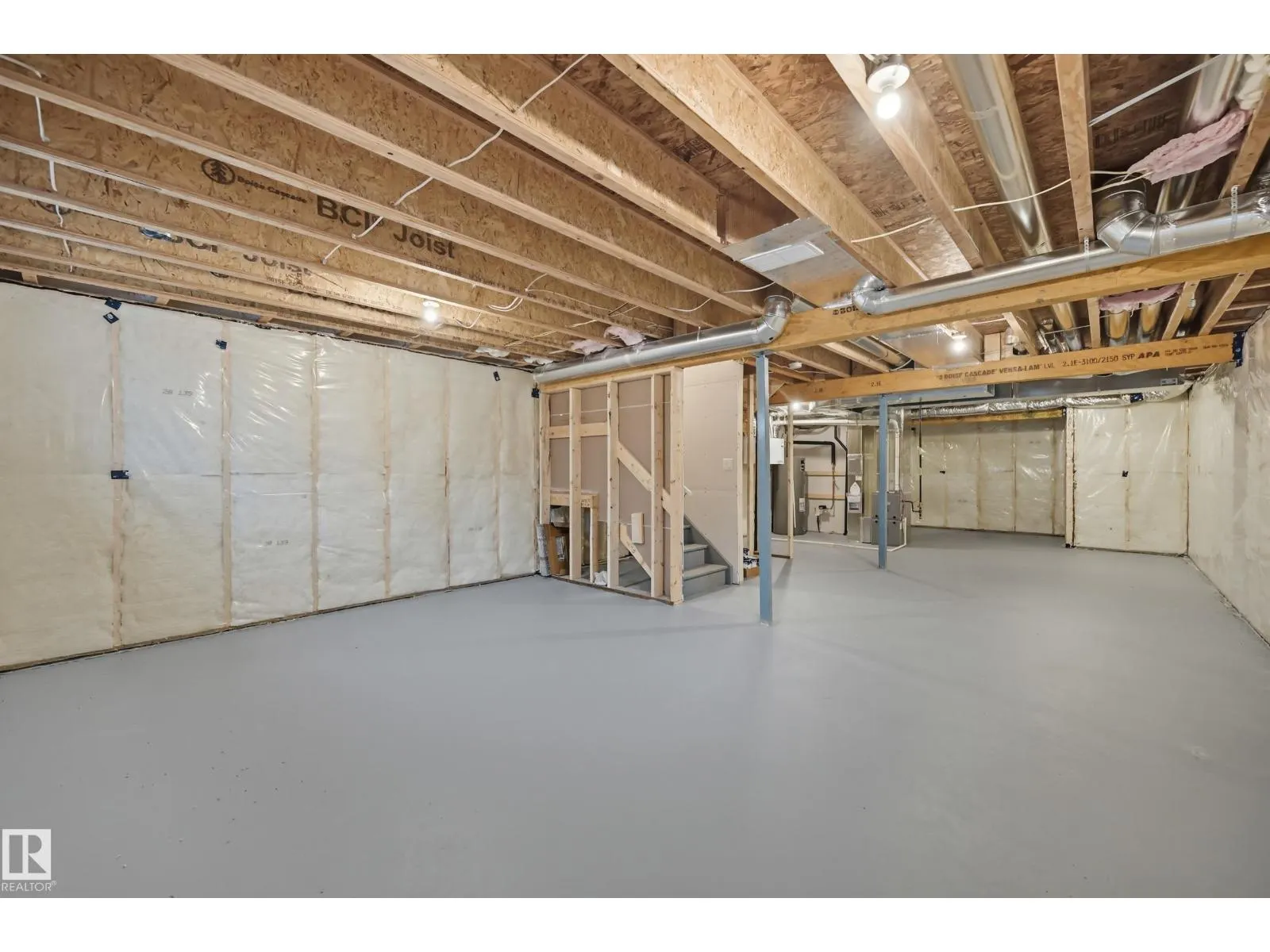 43 GABLE CM