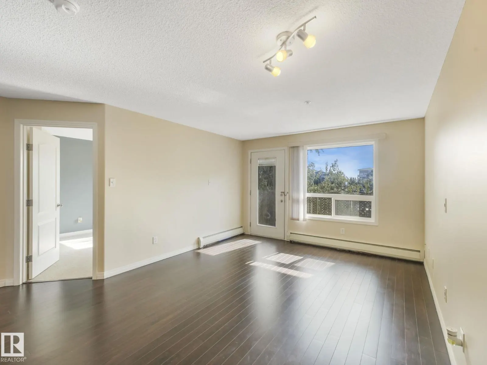 #7228 7327 South Terwillegar DR NW NW