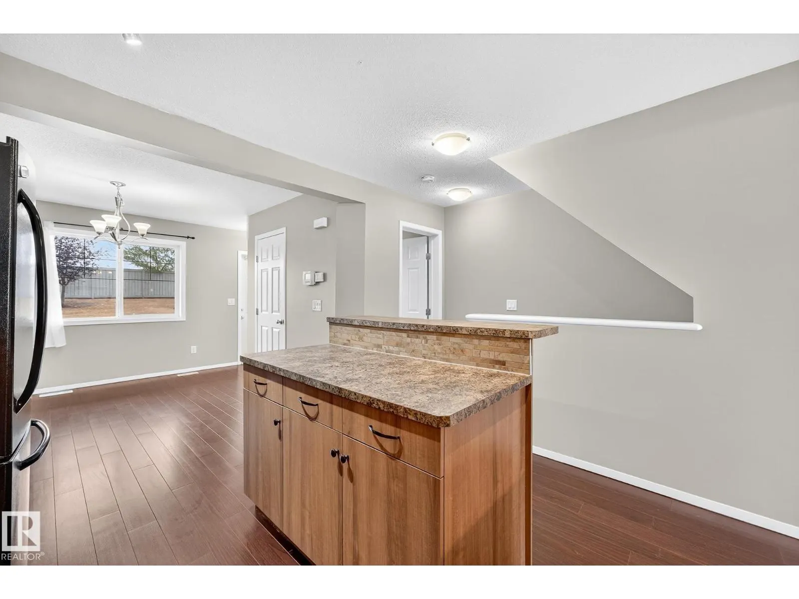 #36 3751 12 ST NW