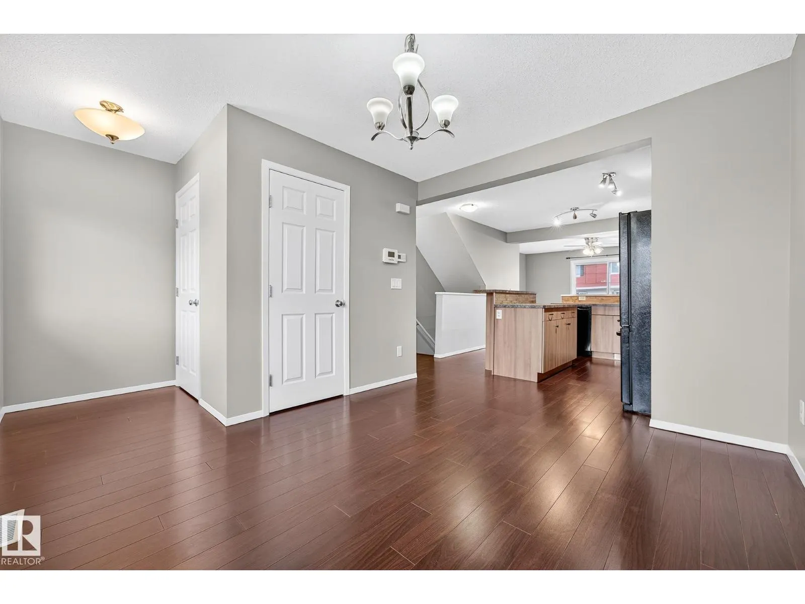 #36 3751 12 ST NW