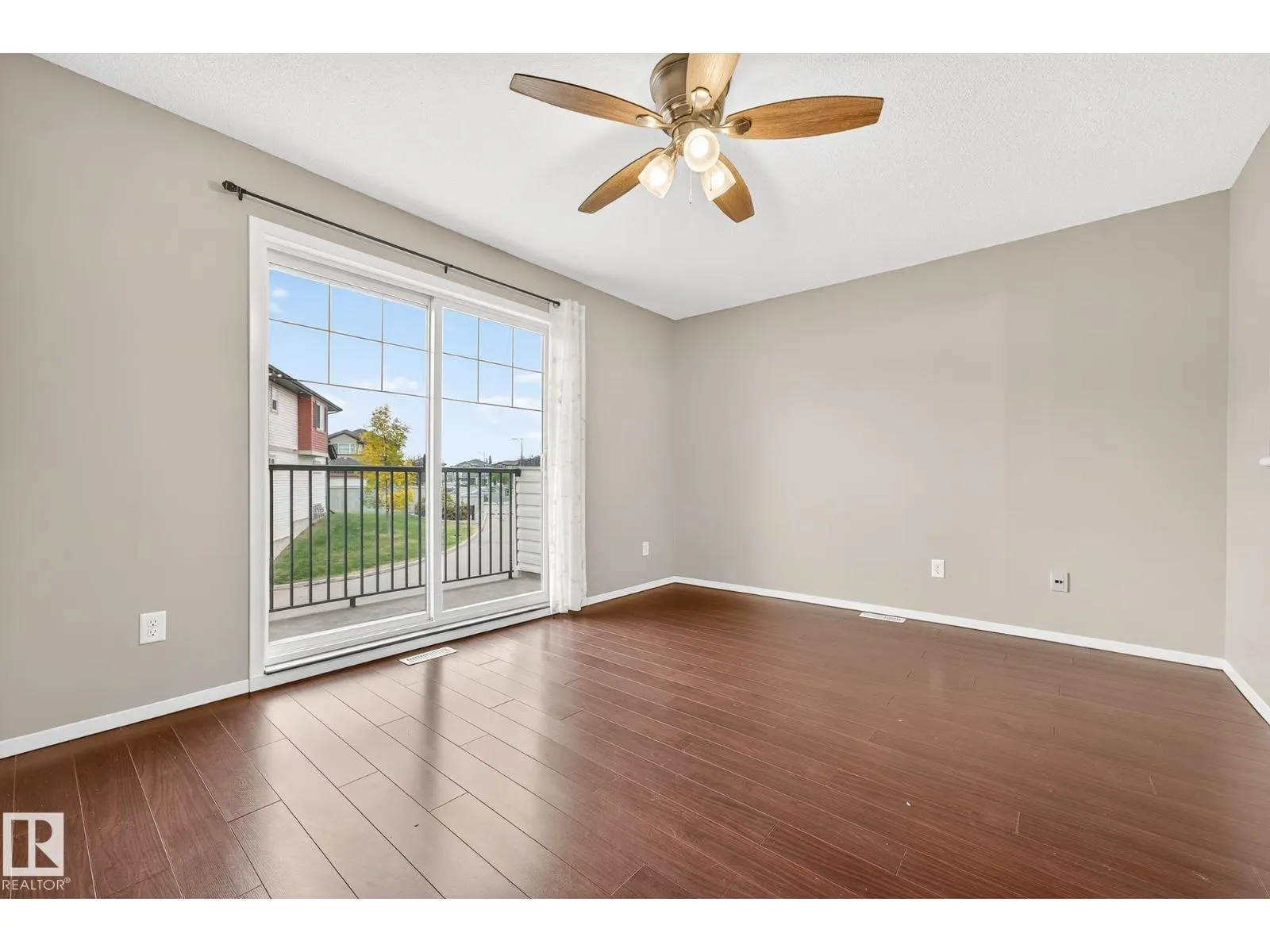 #36 3751 12 ST NW