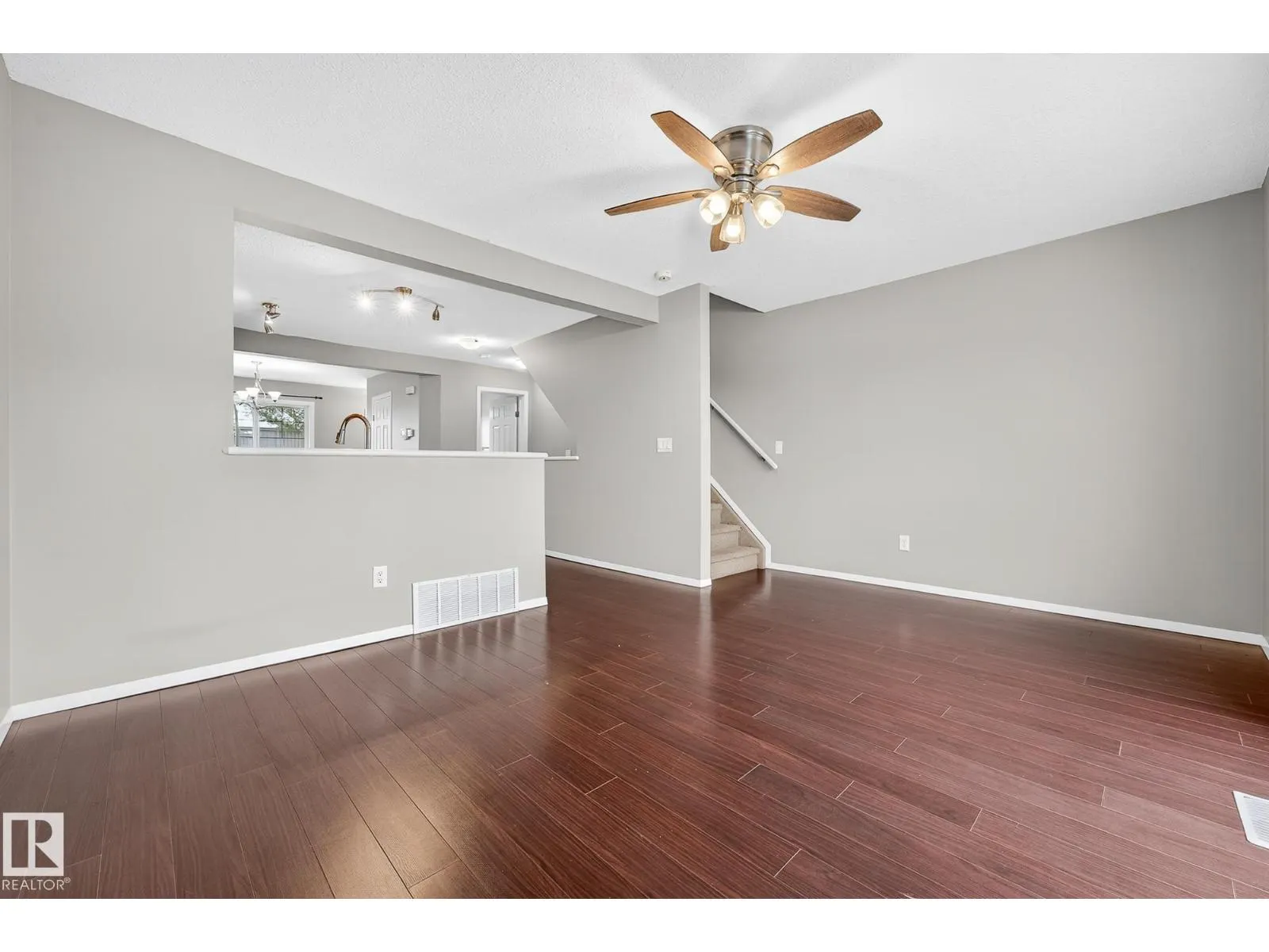 #36 3751 12 ST NW