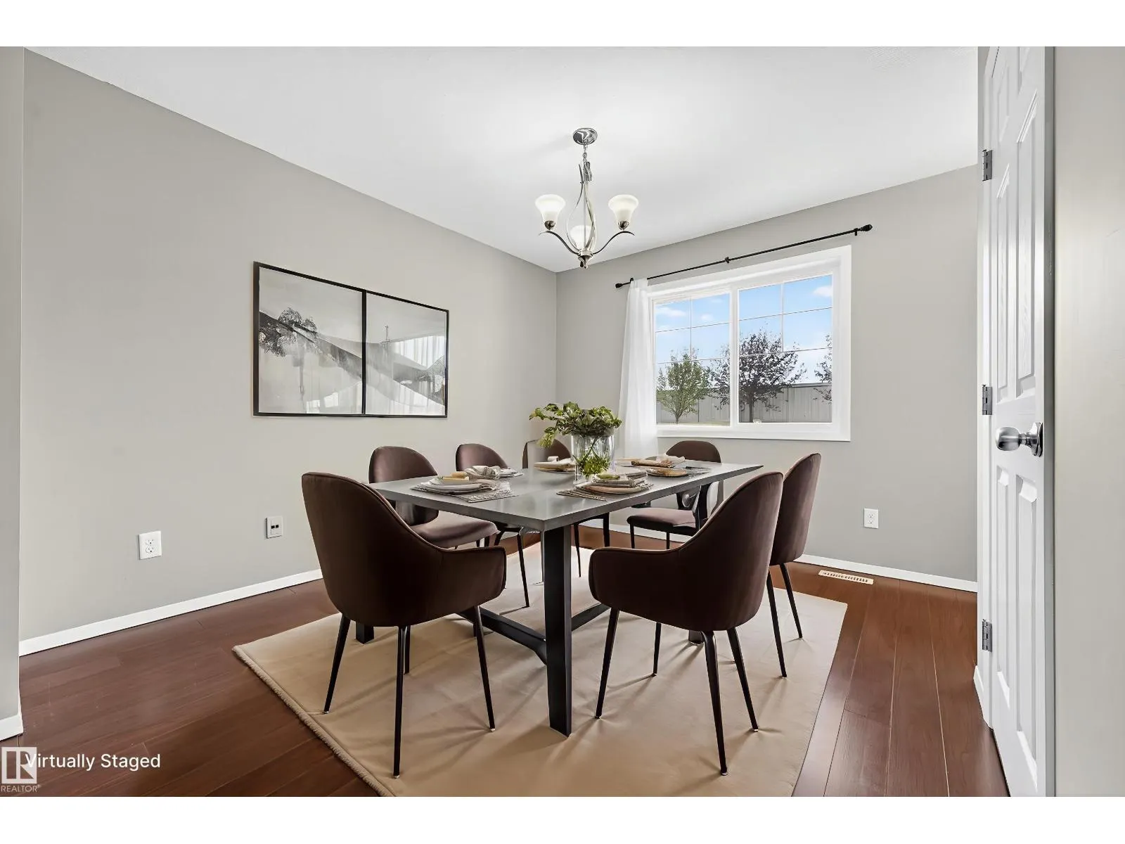 #36 3751 12 ST NW