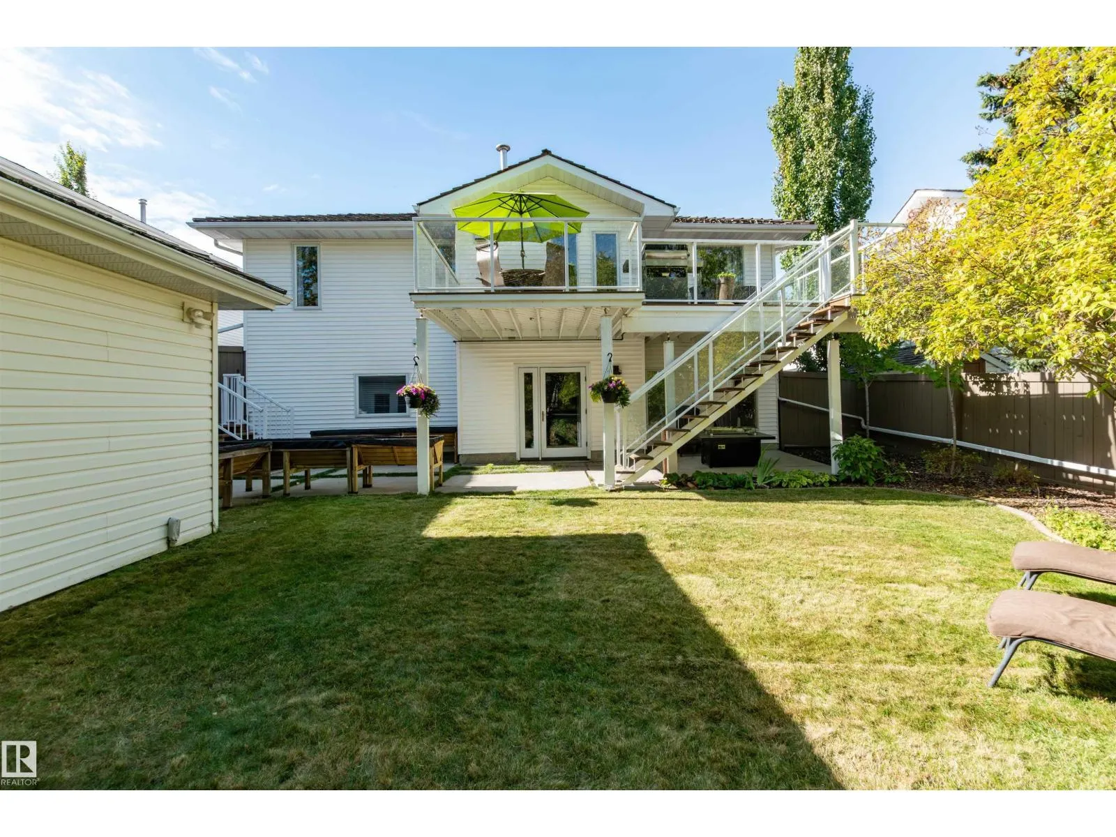 102 RIDGEMONT CR