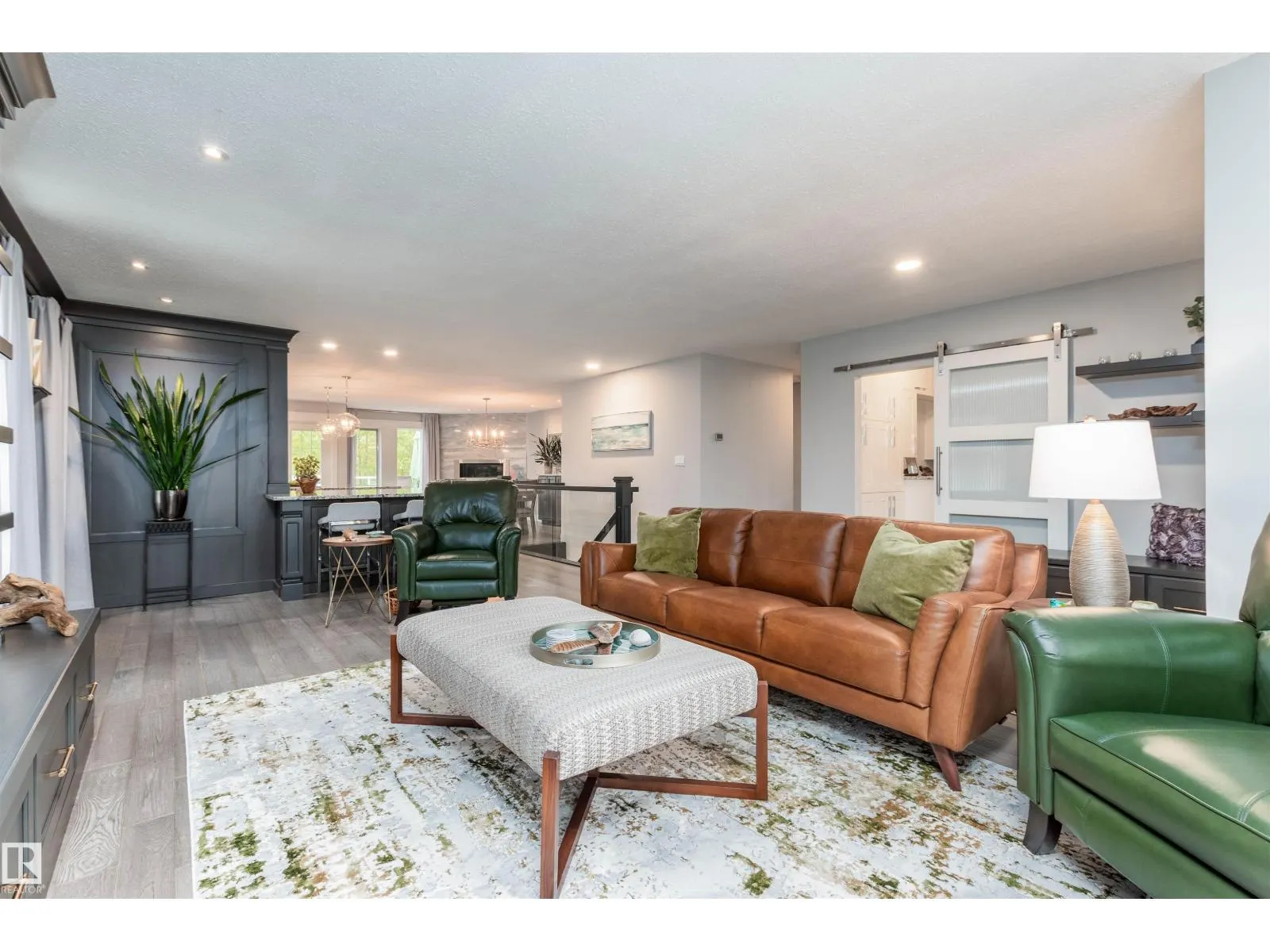 102 RIDGEMONT CR