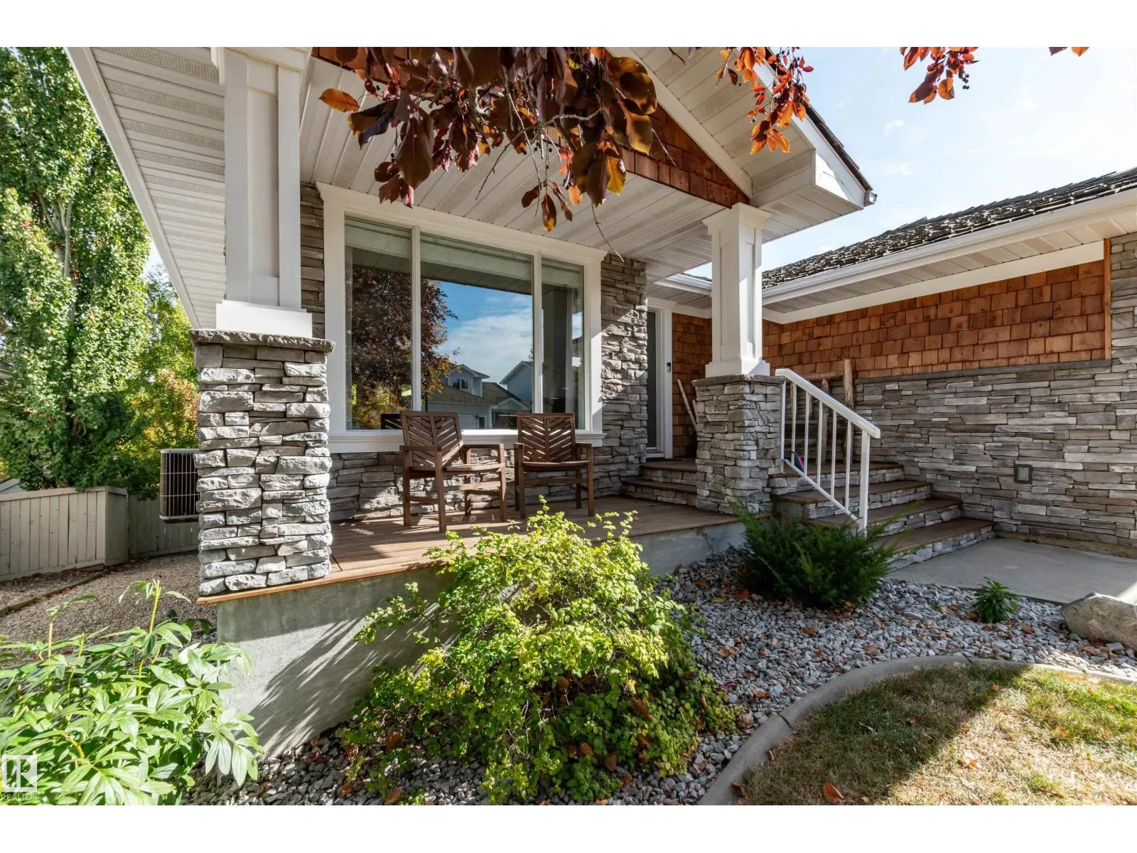 102 RIDGEMONT CR