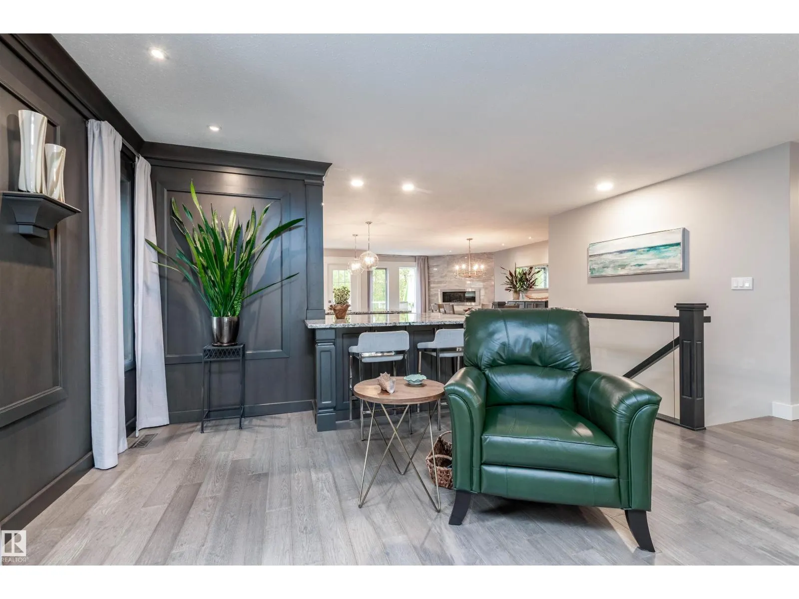 102 RIDGEMONT CR