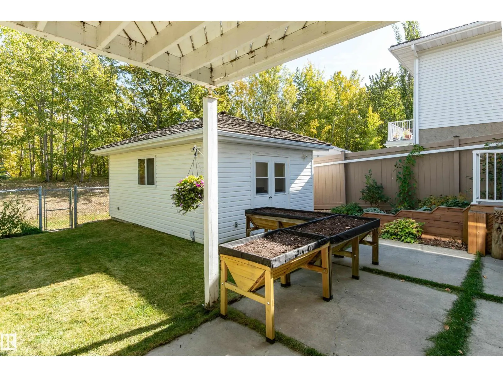 102 RIDGEMONT CR