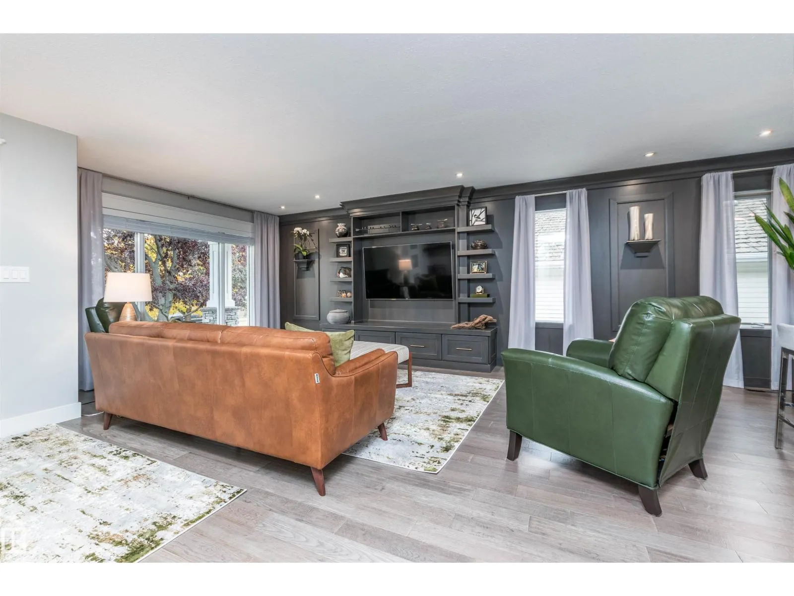102 RIDGEMONT CR