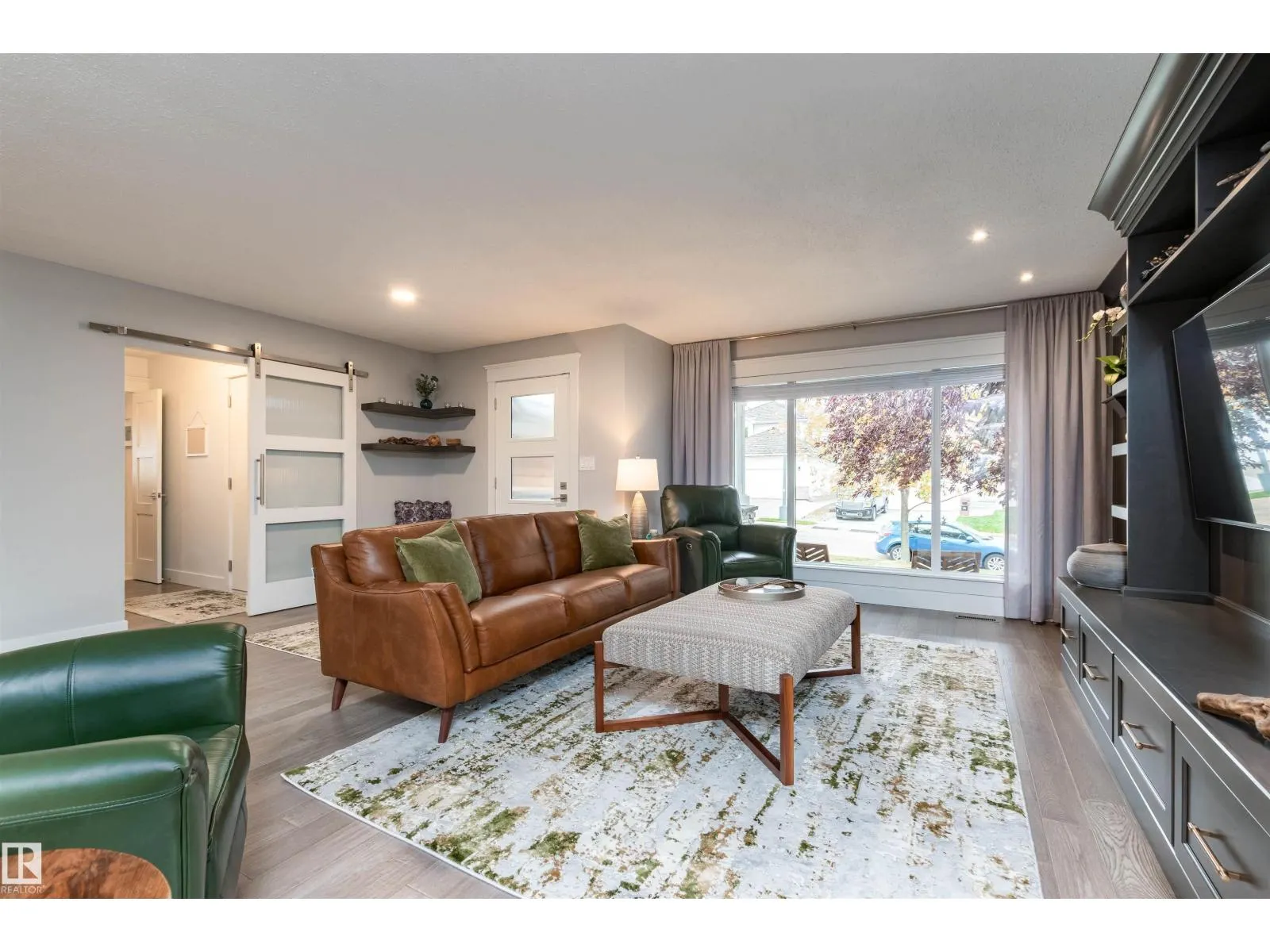 102 RIDGEMONT CR