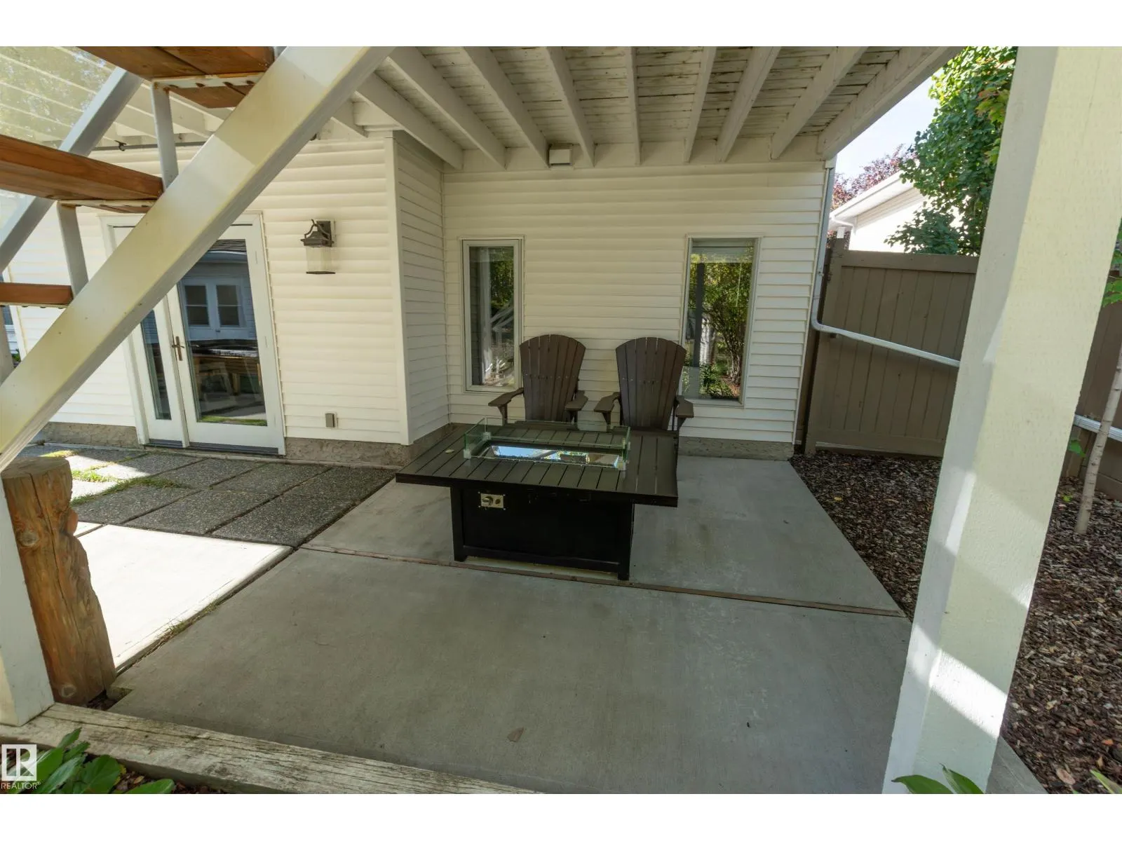 102 RIDGEMONT CR