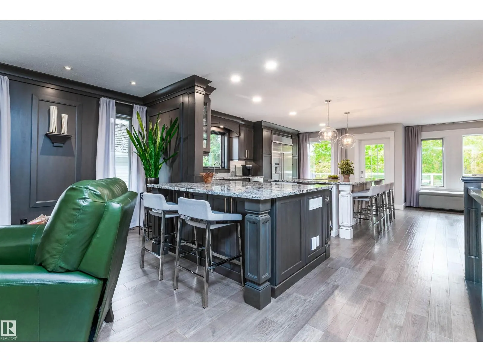 102 RIDGEMONT CR