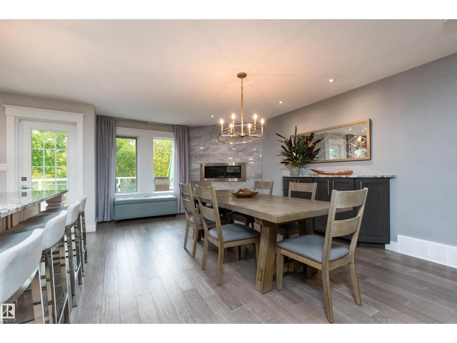 102 RIDGEMONT CR