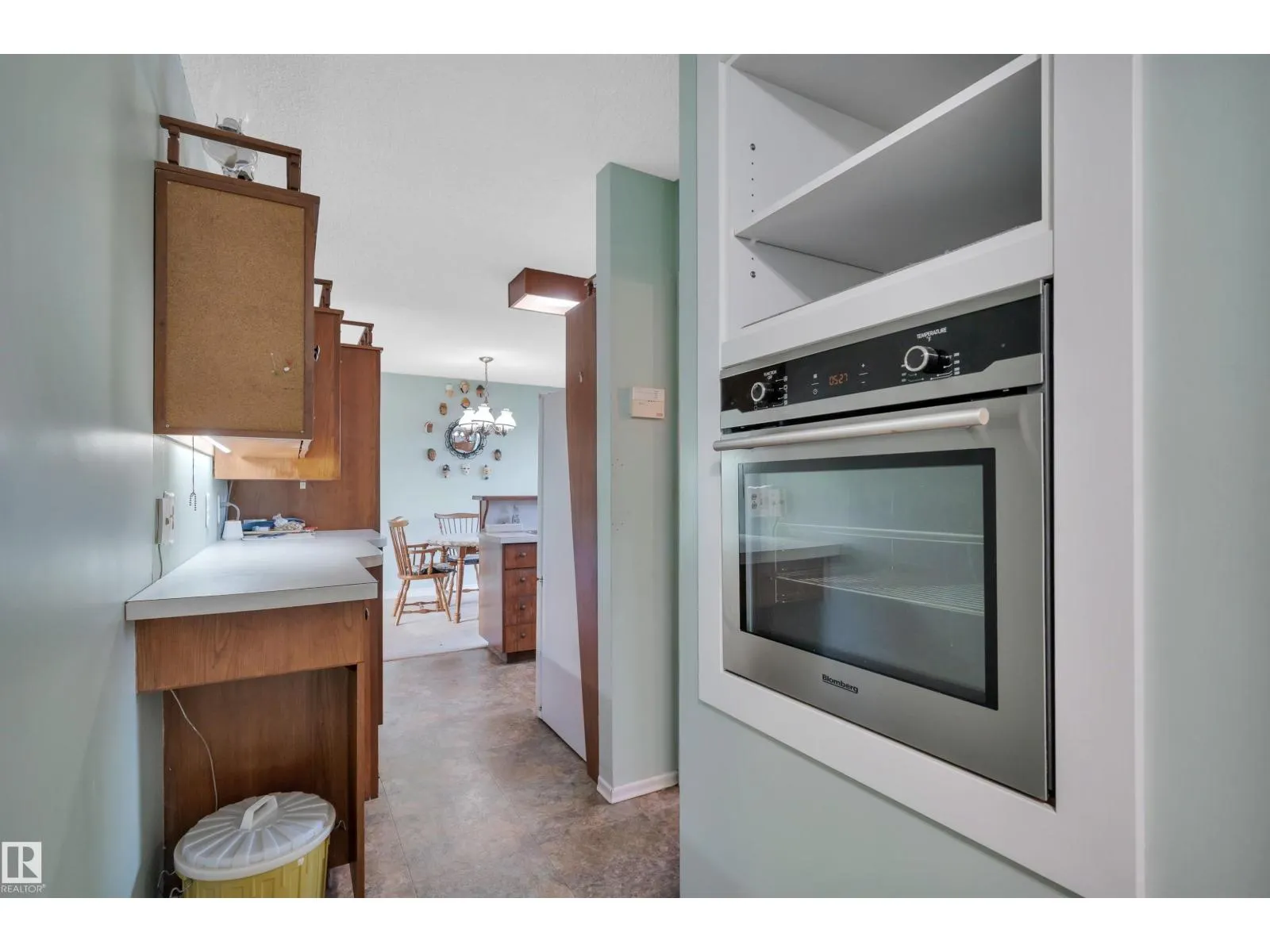 5416 105 AV NW