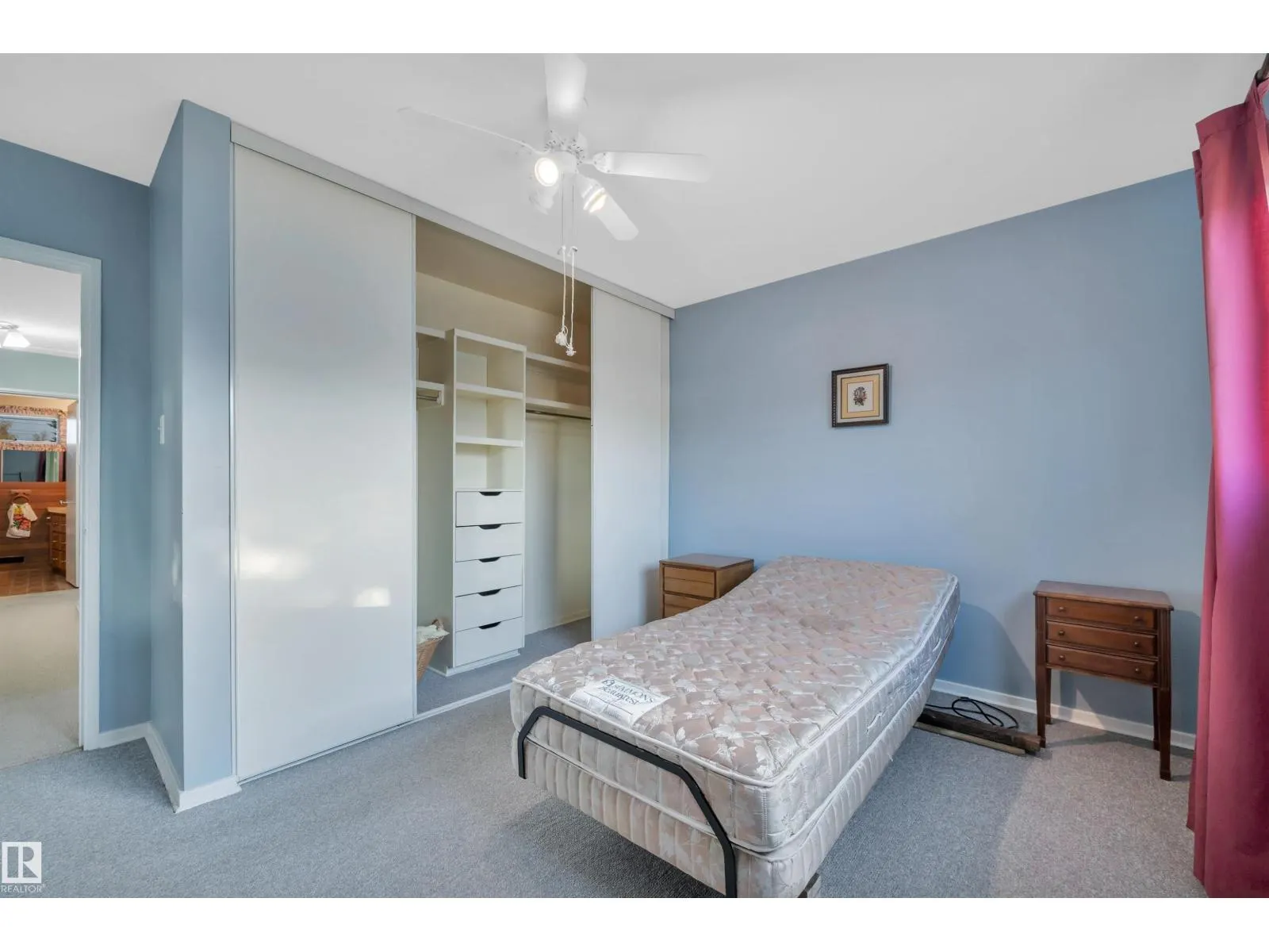 5416 105 AV NW