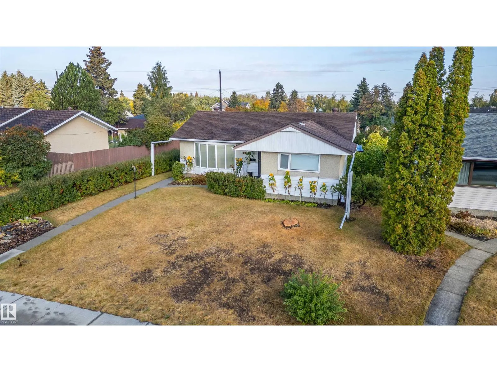5416 105 AV NW