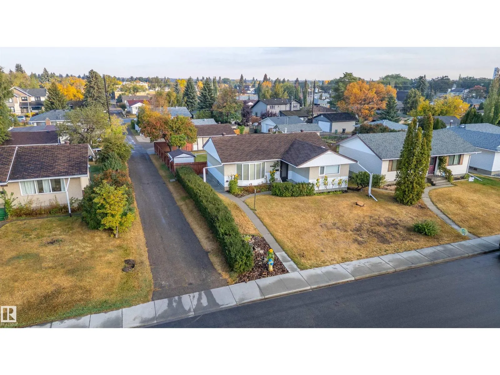 5416 105 AV NW
