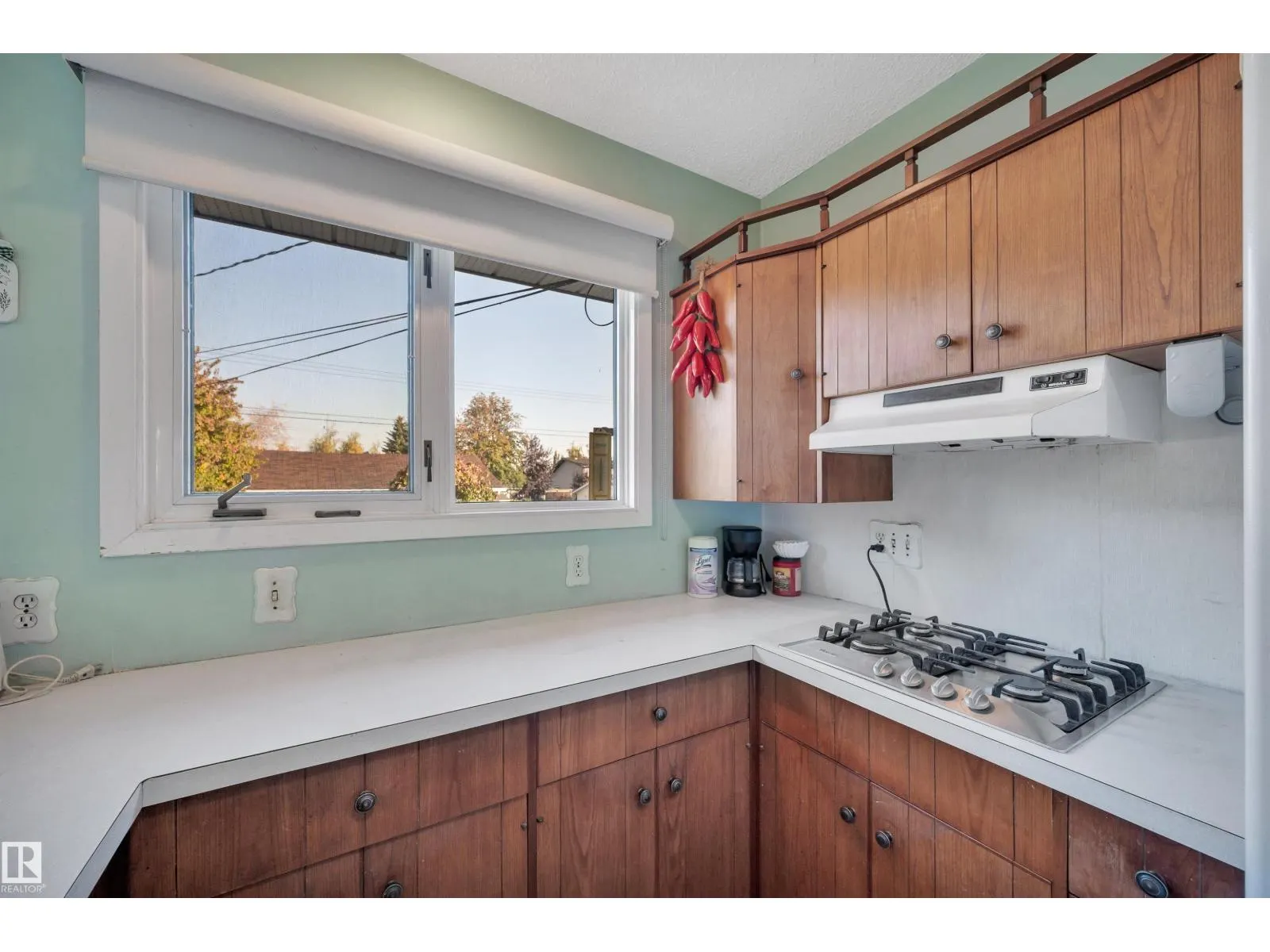 5416 105 AV NW