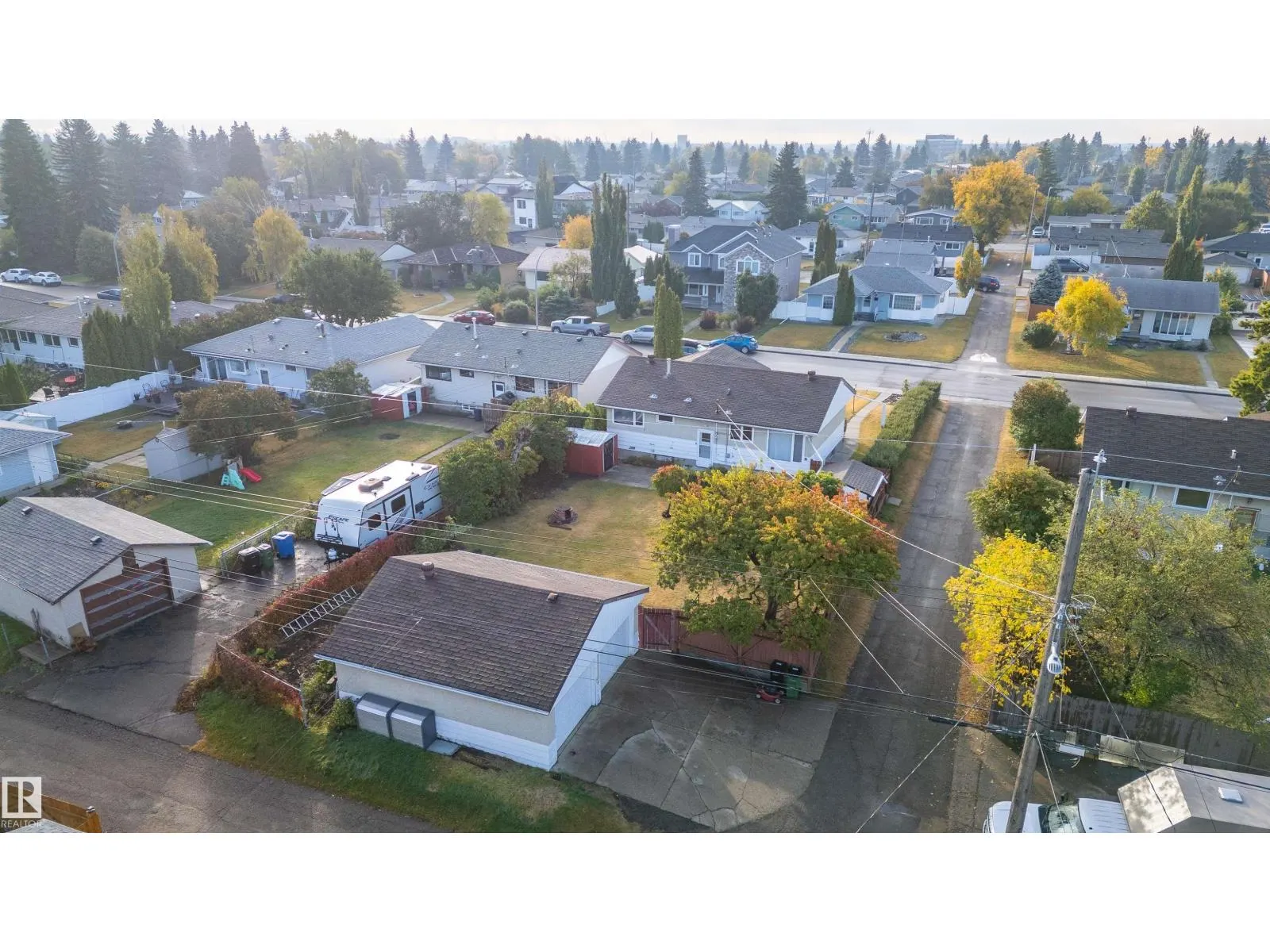 5416 105 AV NW