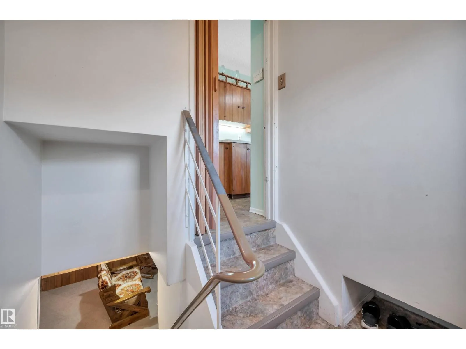 5416 105 AV NW