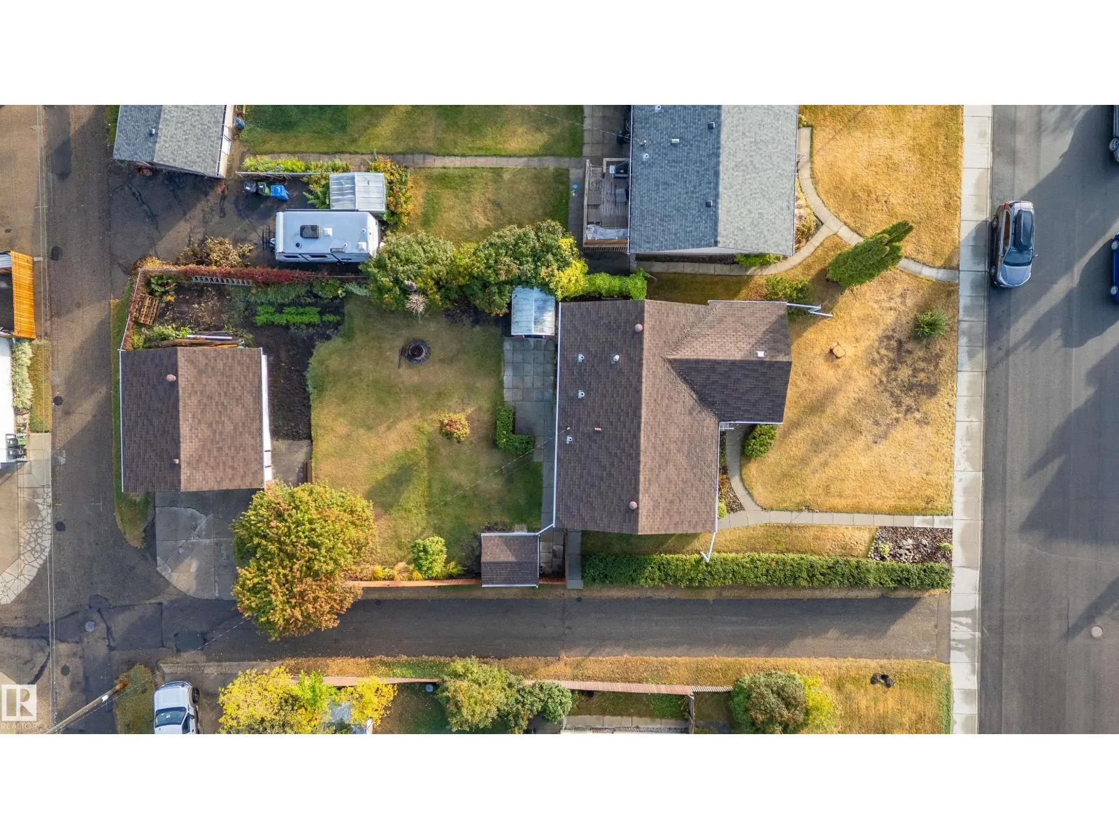 5416 105 AV NW