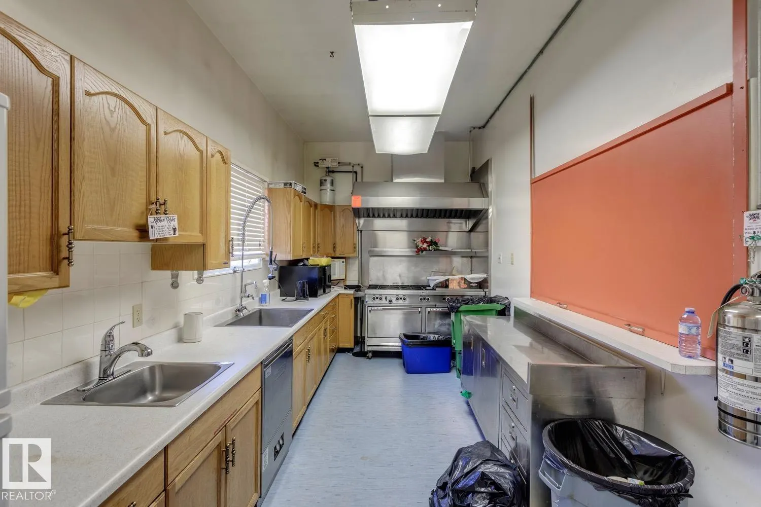 11112 95A ST NW