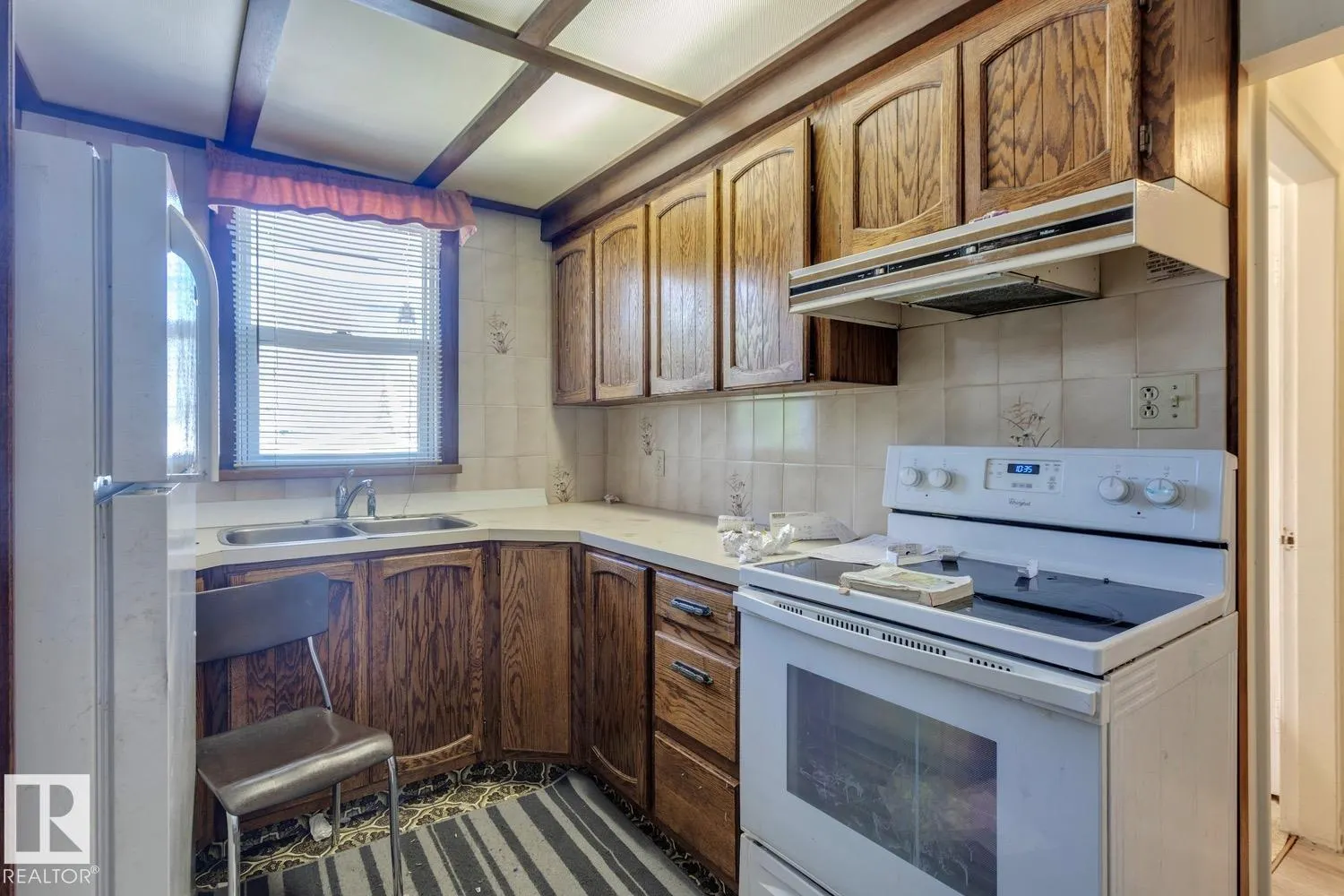 11112 95A ST NW