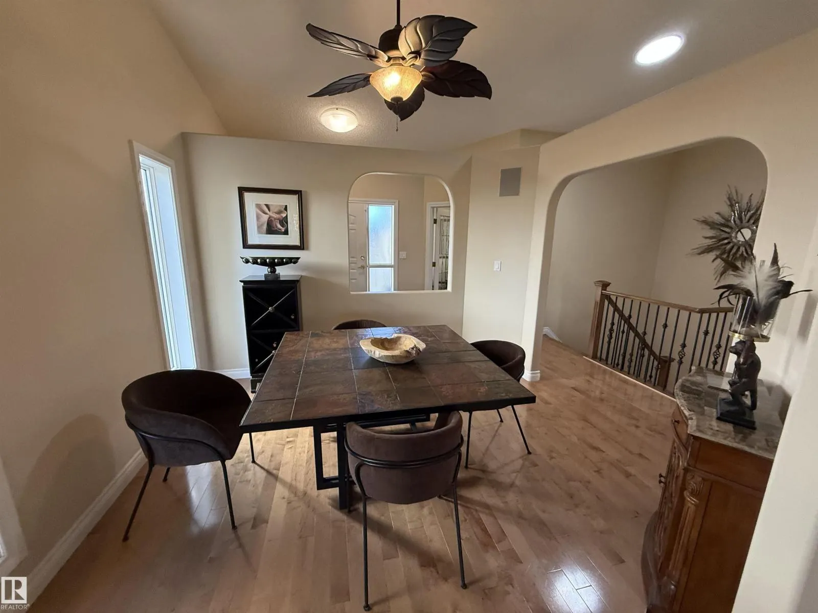 #3 925 PICARD DR NW